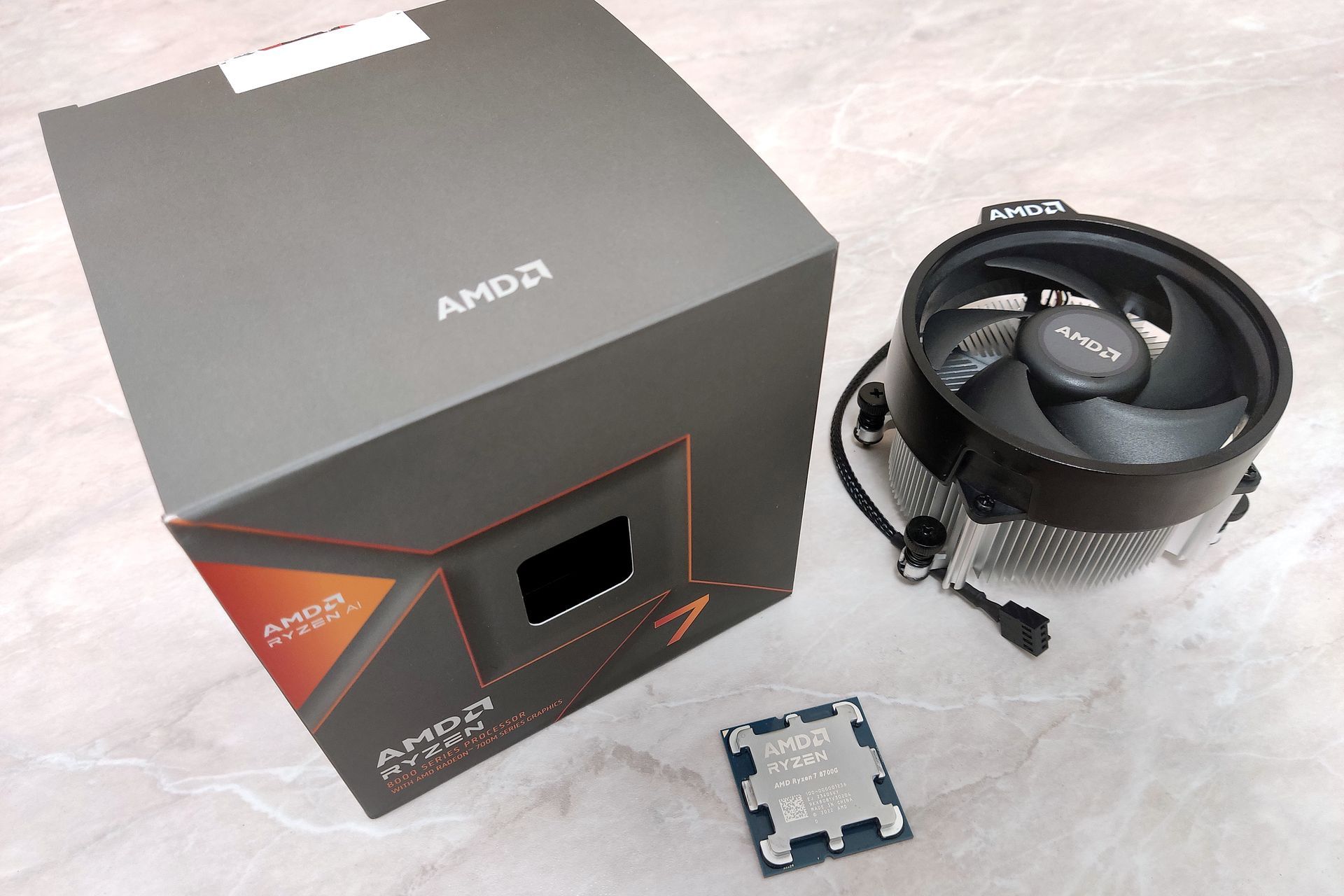 AMD Ryzen 7 8700G
