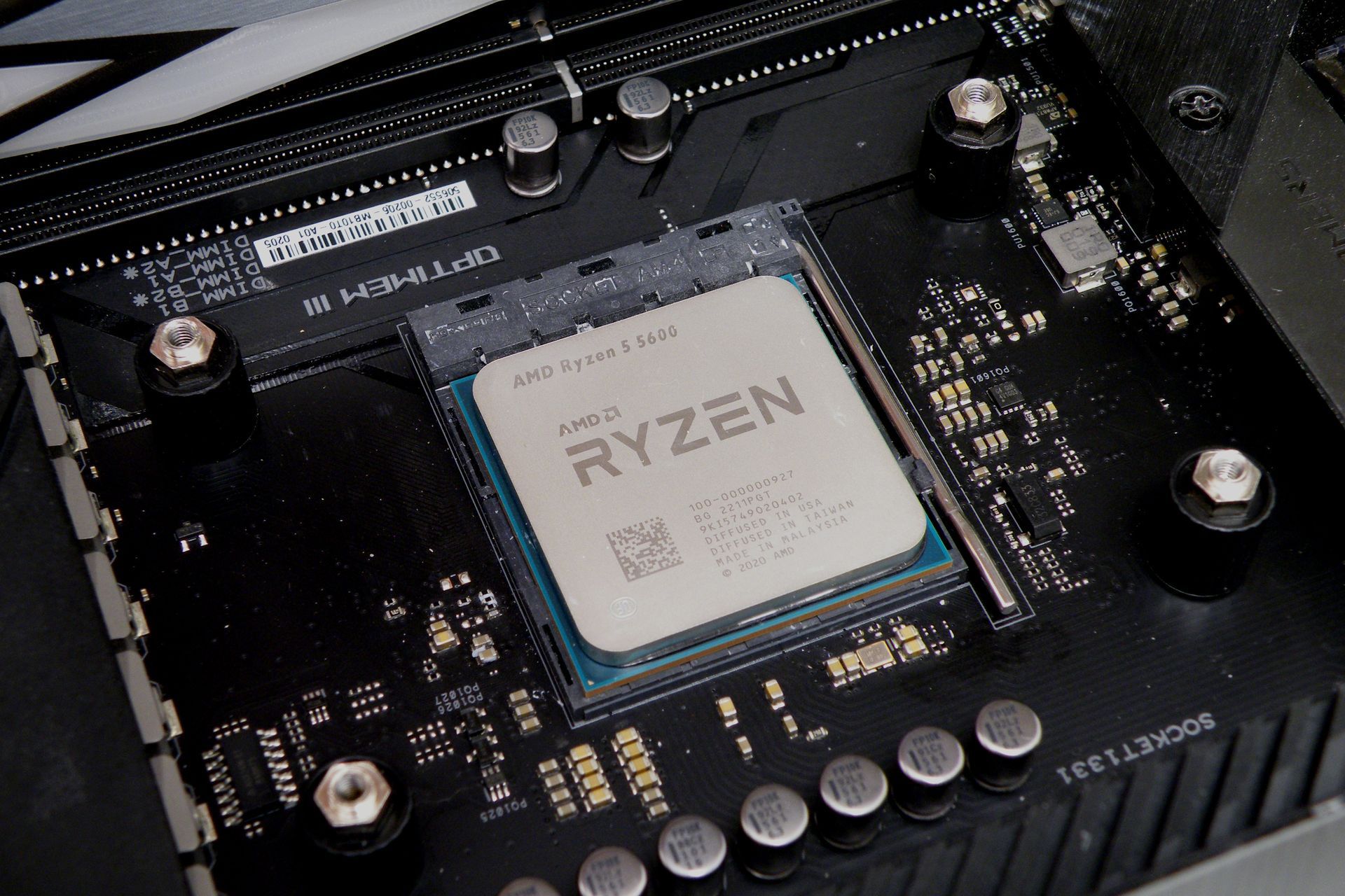 AMD Ryzen 5 5600