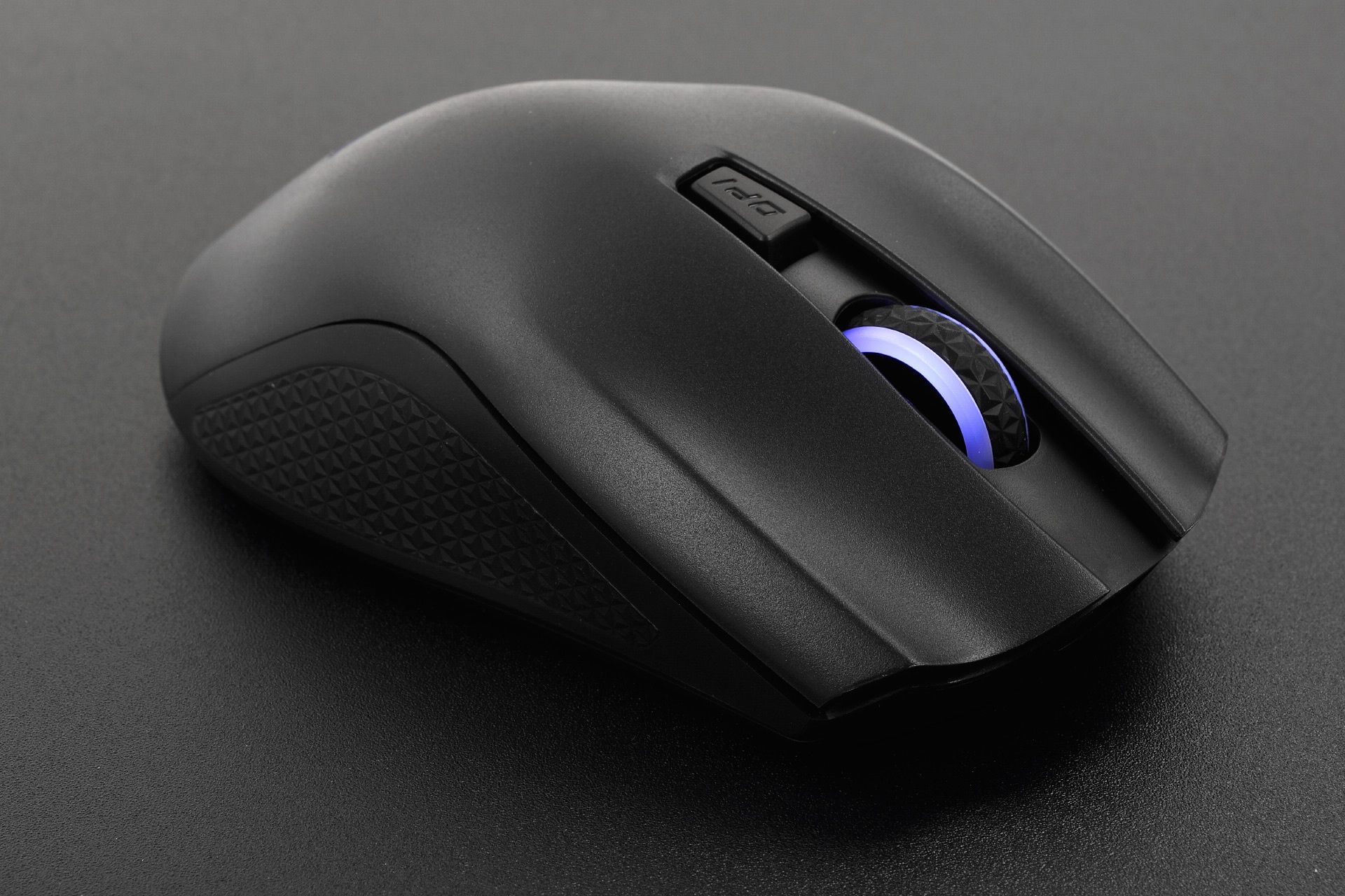 Omen Vector Wireless - widok prawego boku
