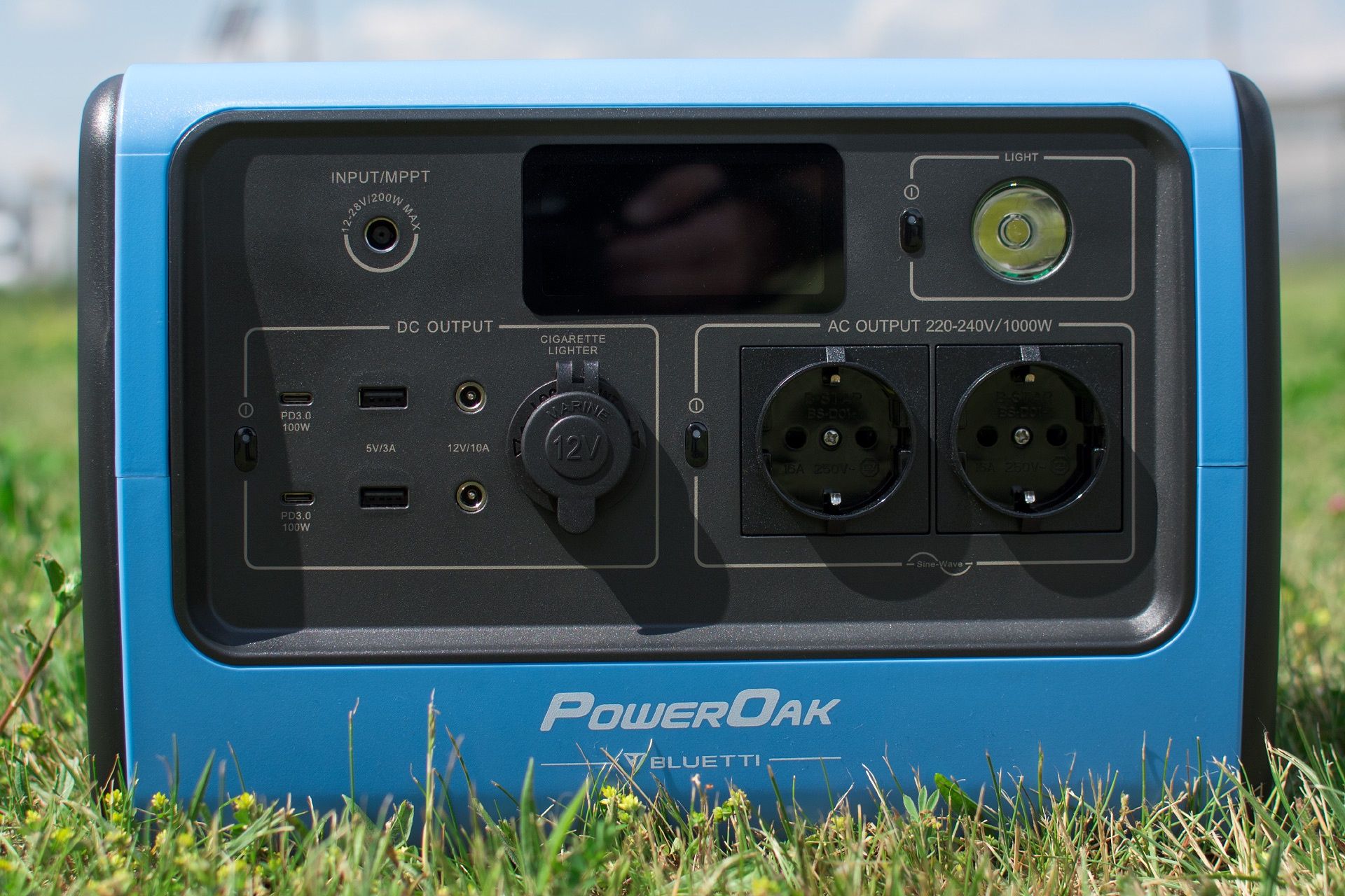 Bluetti Poweroak EB70