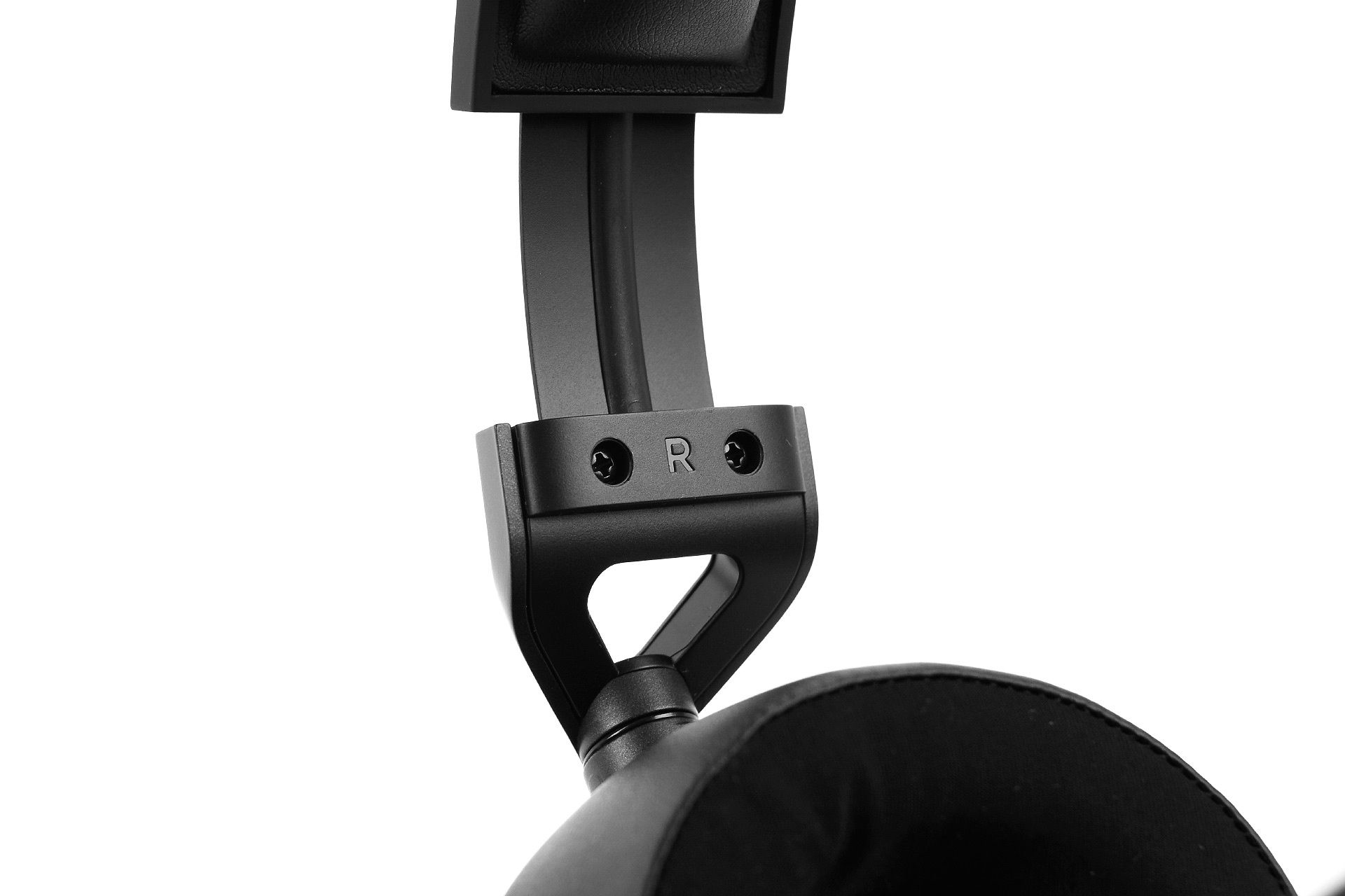 Corsair HS65 Surround