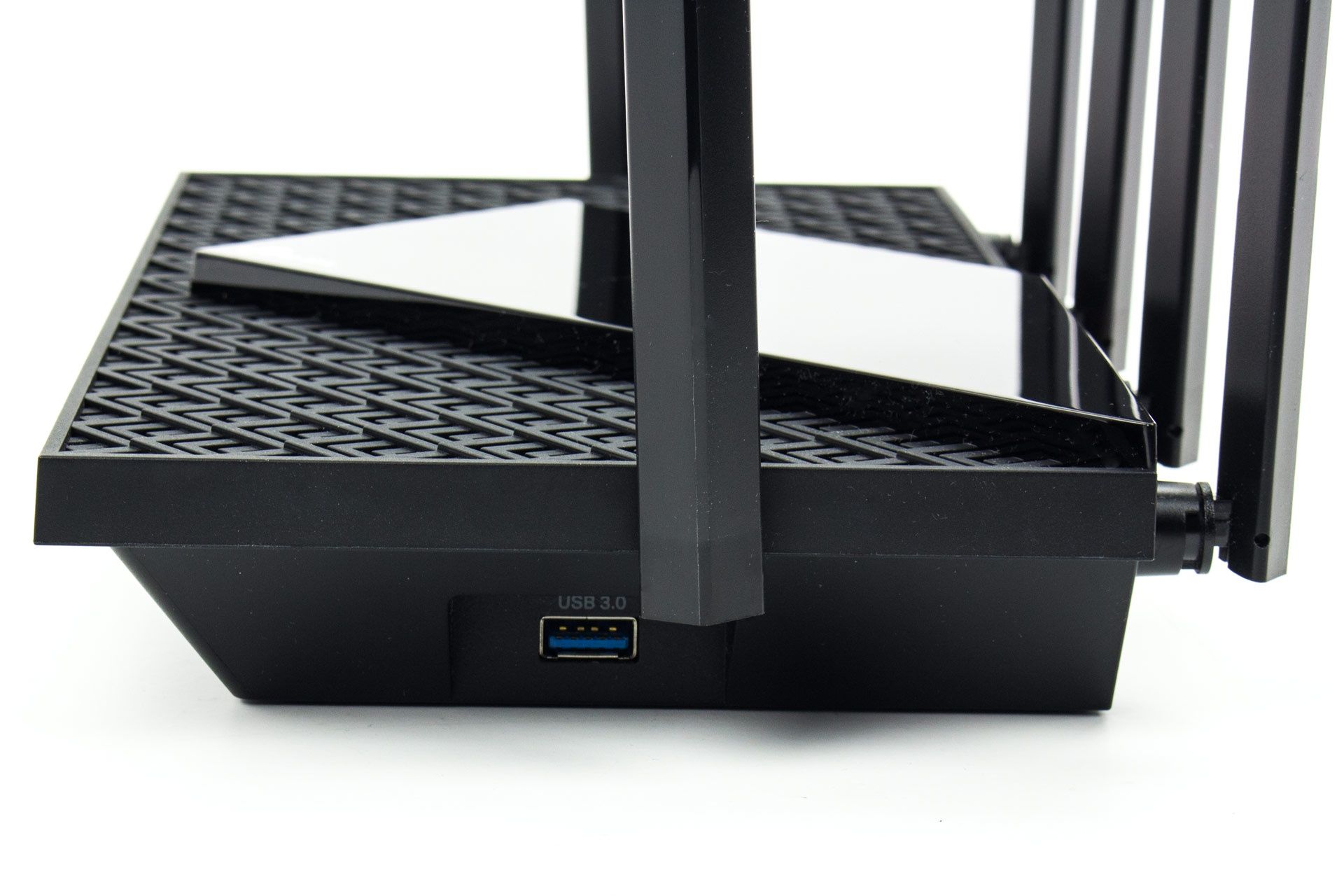 TP-Link Archer AX73 - port USB 3.0