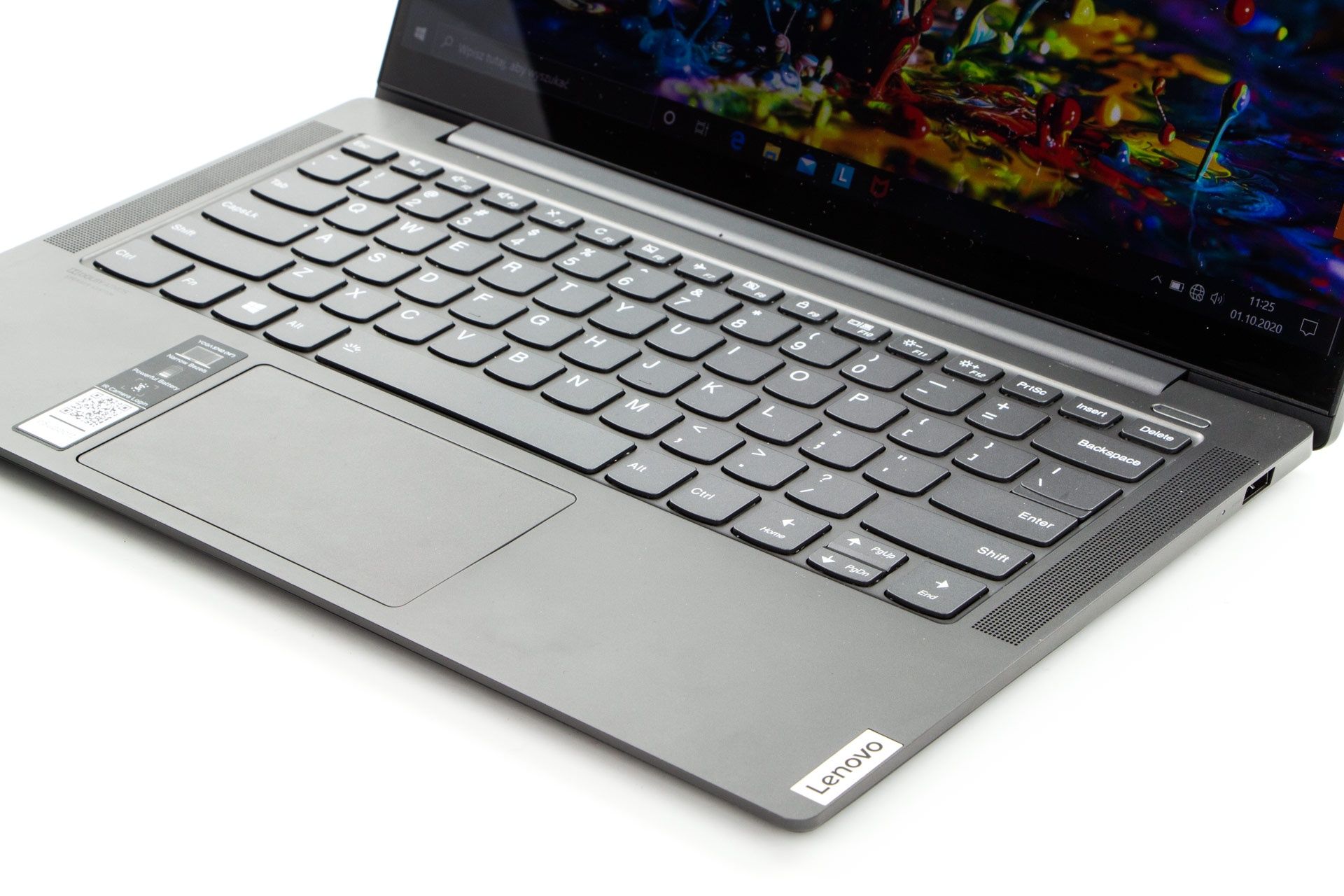 Lenovo Yoga S740-14IIL - aluminiowa obudowa