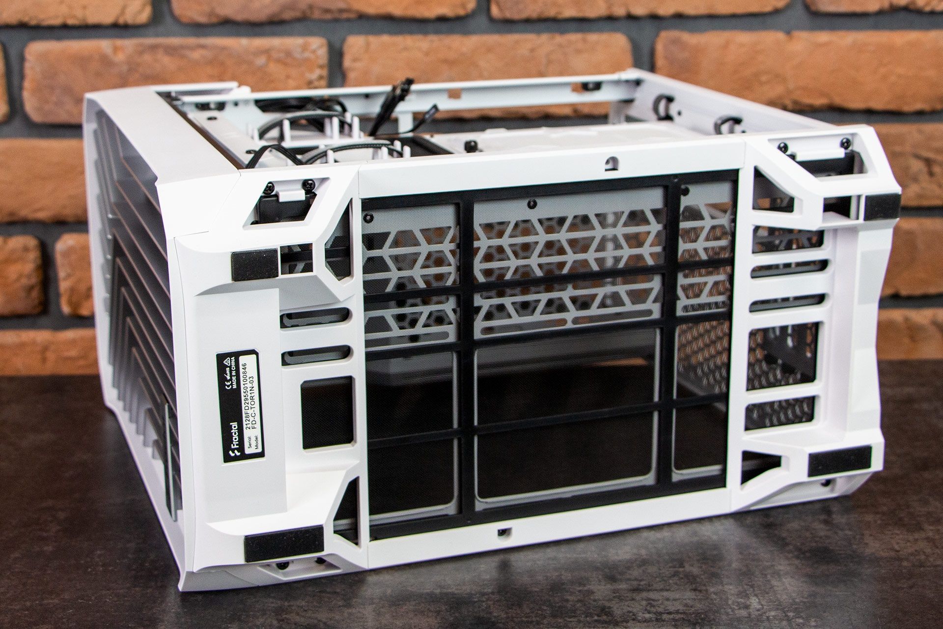 Fractal Design Torrent Nano TG White