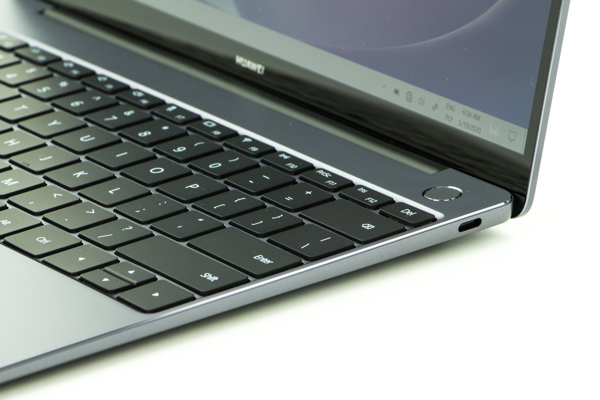 Huawei MateBook 13 2020 - widok z prawej strony