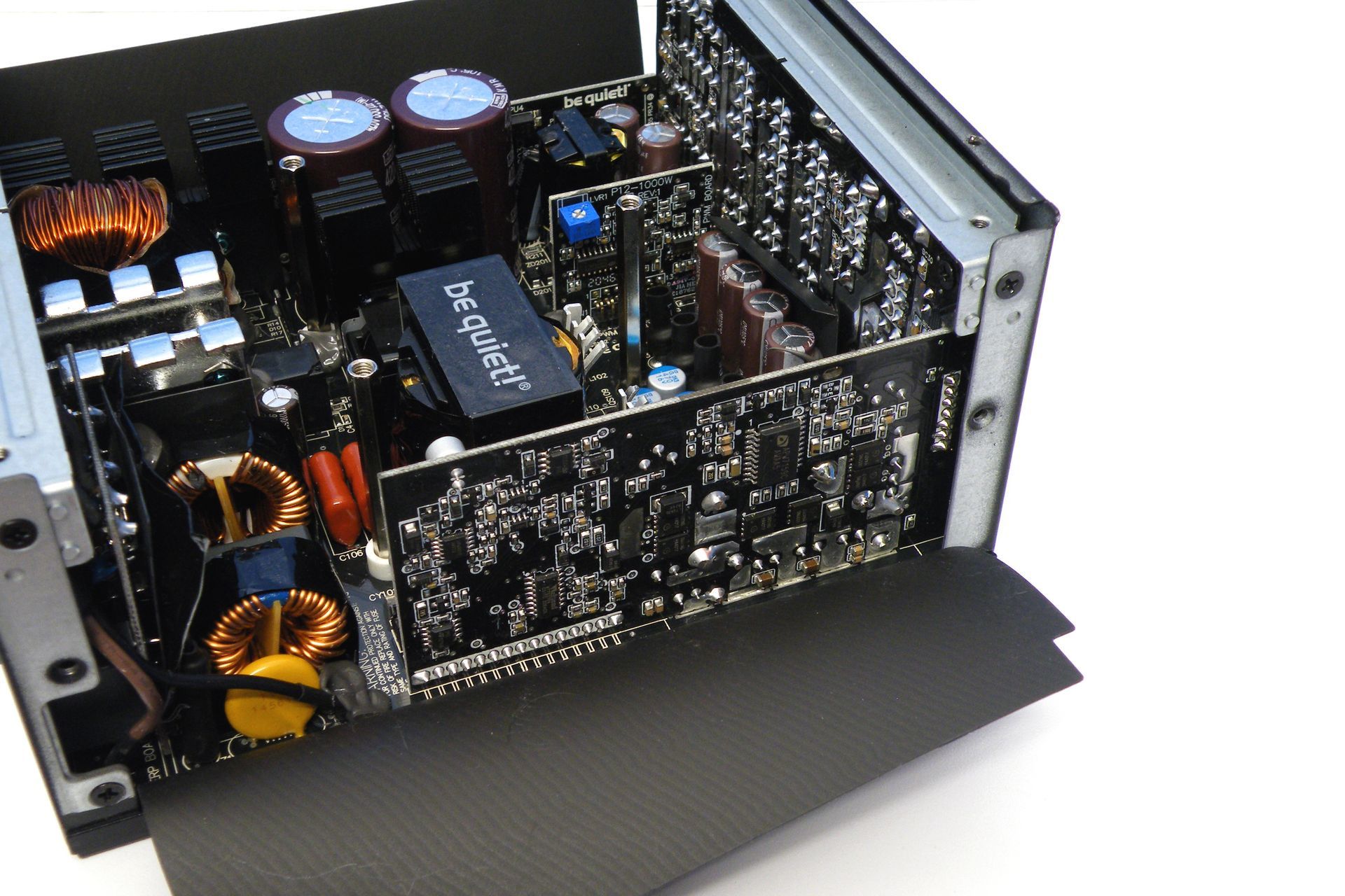 be quiet! Dark Power 12 750 W - budowa zasilacza