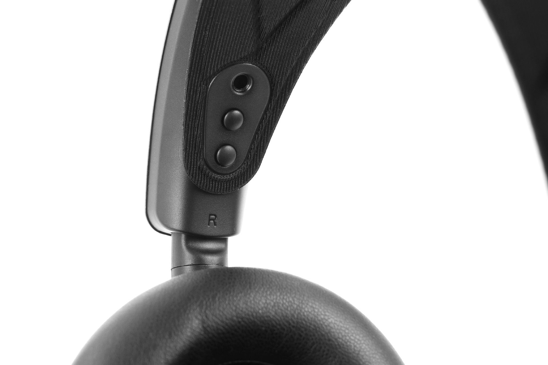 Panel SteelSeries Arctis Nova Pro