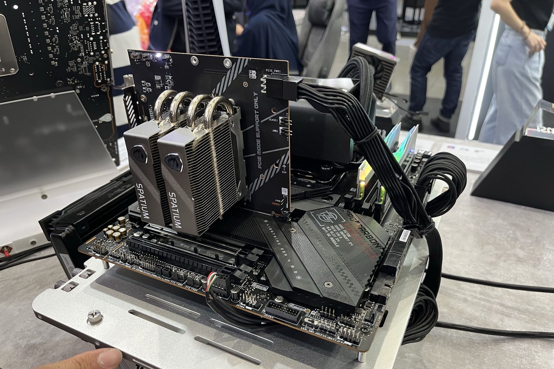 MSI na Computex 2023 - RAID NVMe PCI-E 5.0