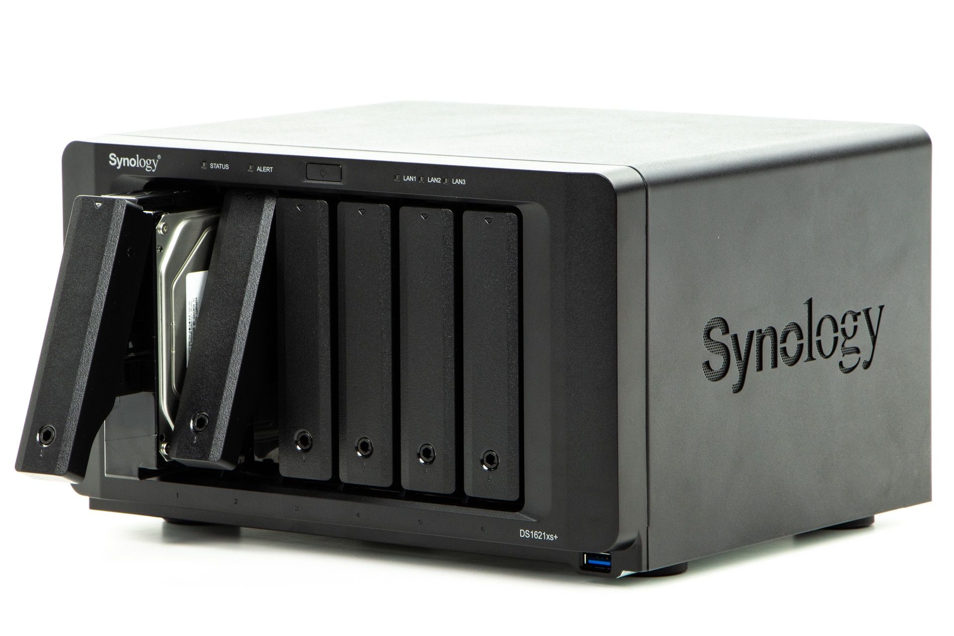 Synology DS1621xs+ - wymiana dysków