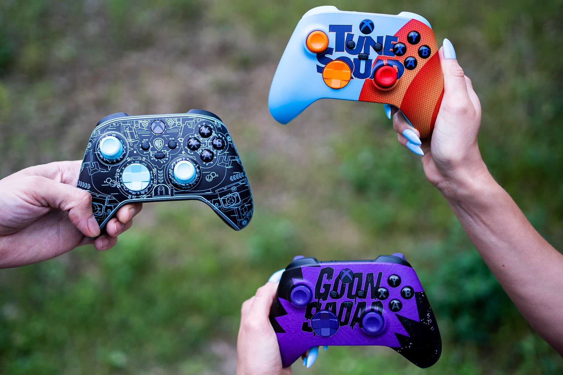 Kosmiczny Mecz: Nowa Era - gamepady inspirowane filmem i grą