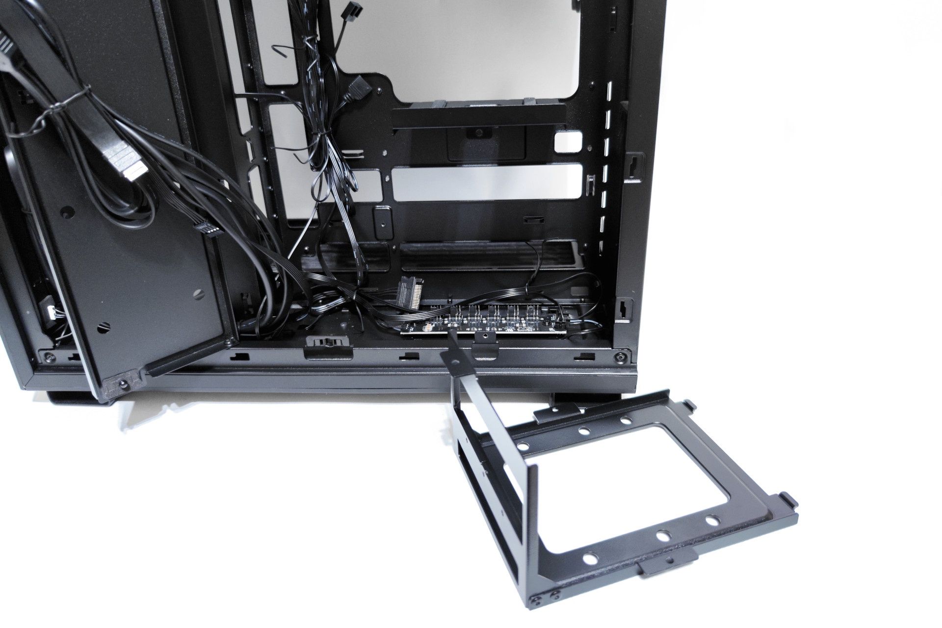 be quiet! Light Base 600 LX