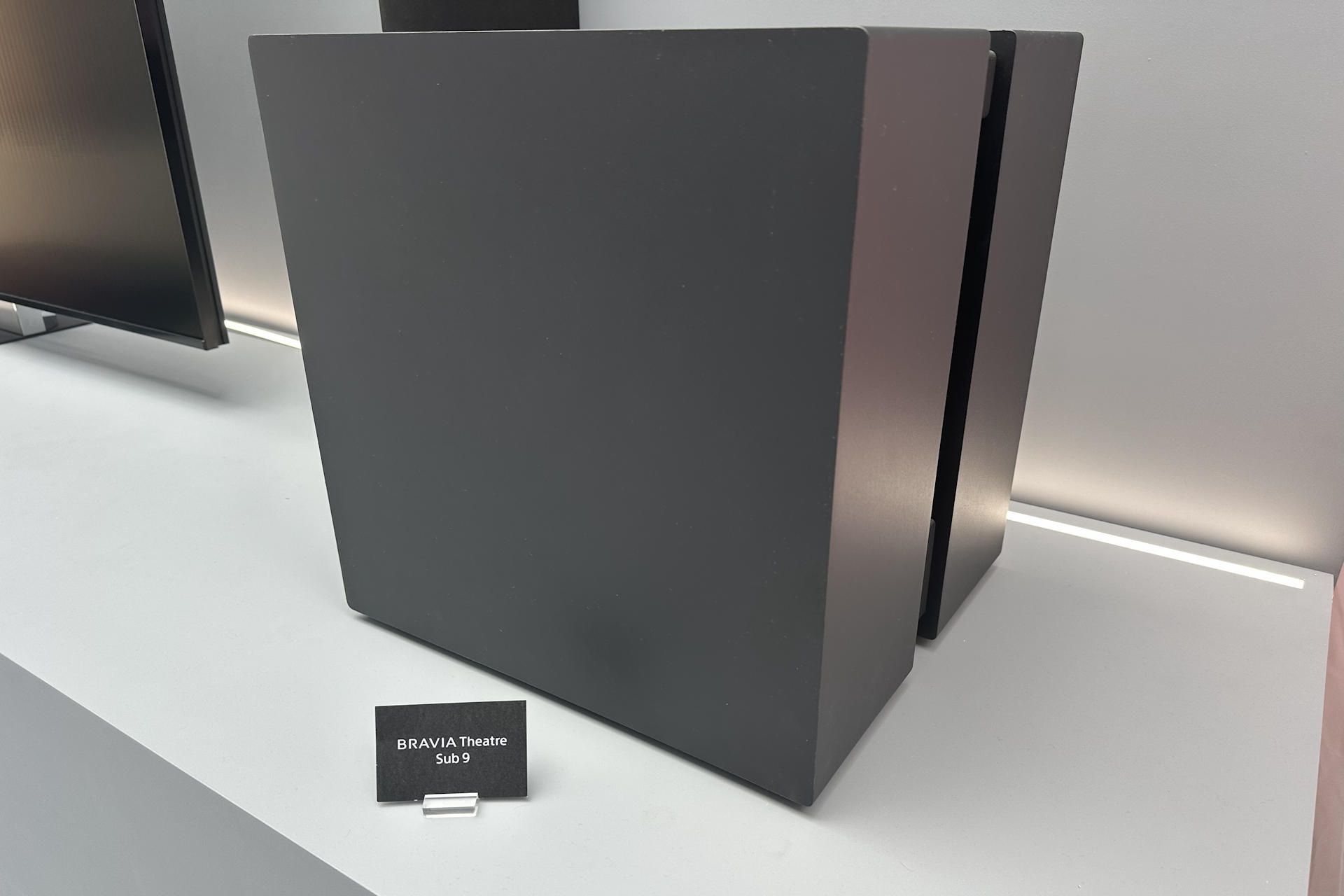Sony True RGB - BRAVIA 2 Theater Trio 4
