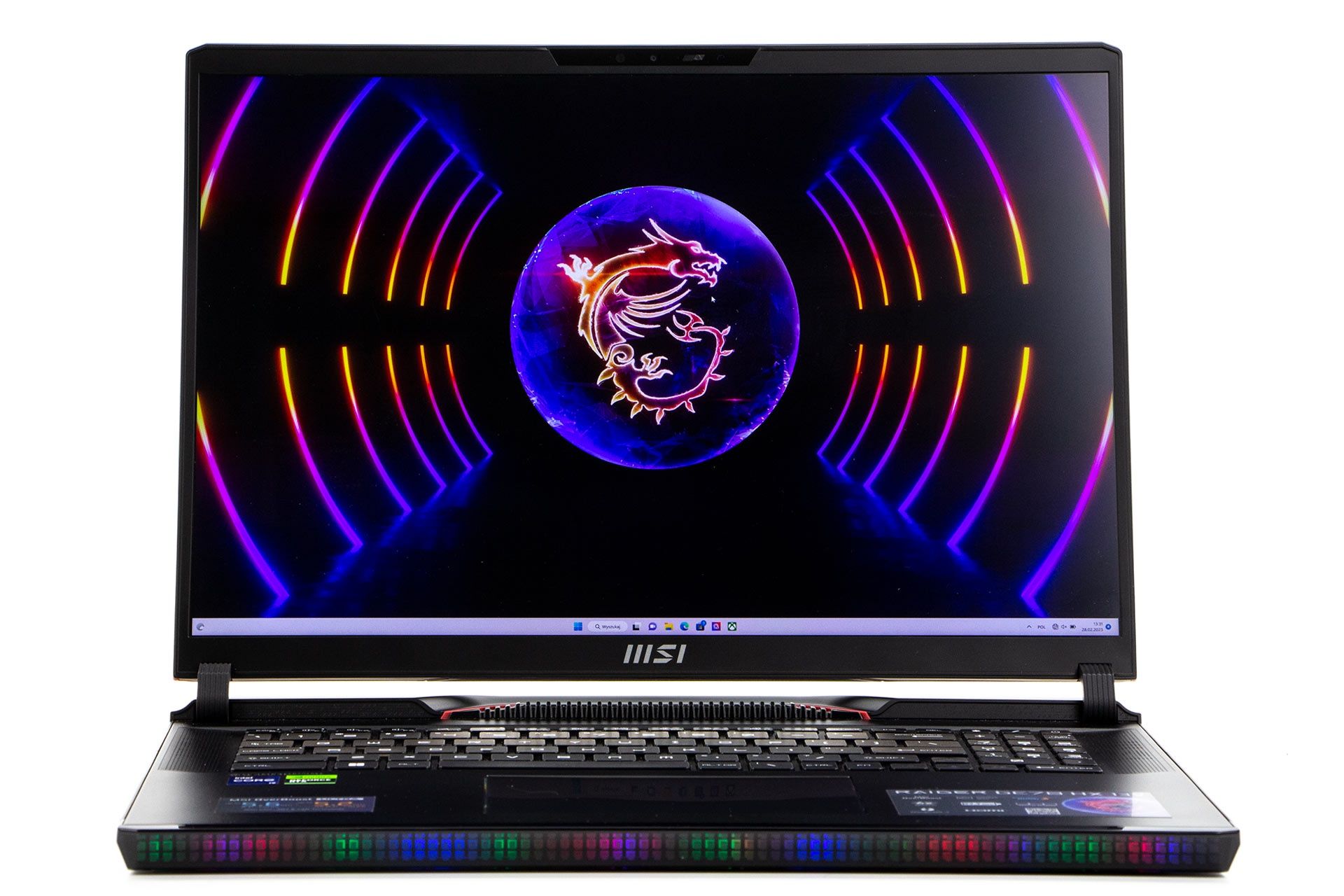 MSI Raider GE78 HX 13V - od przodu