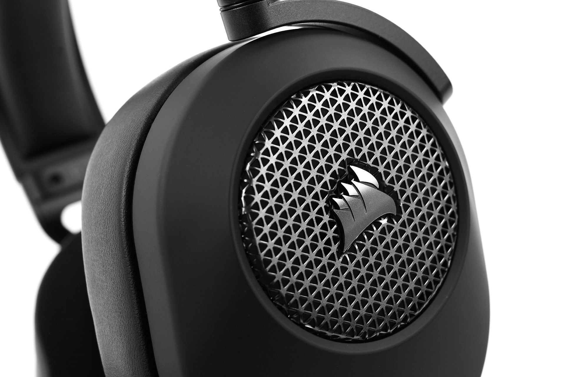 Corsair HS65 Surround