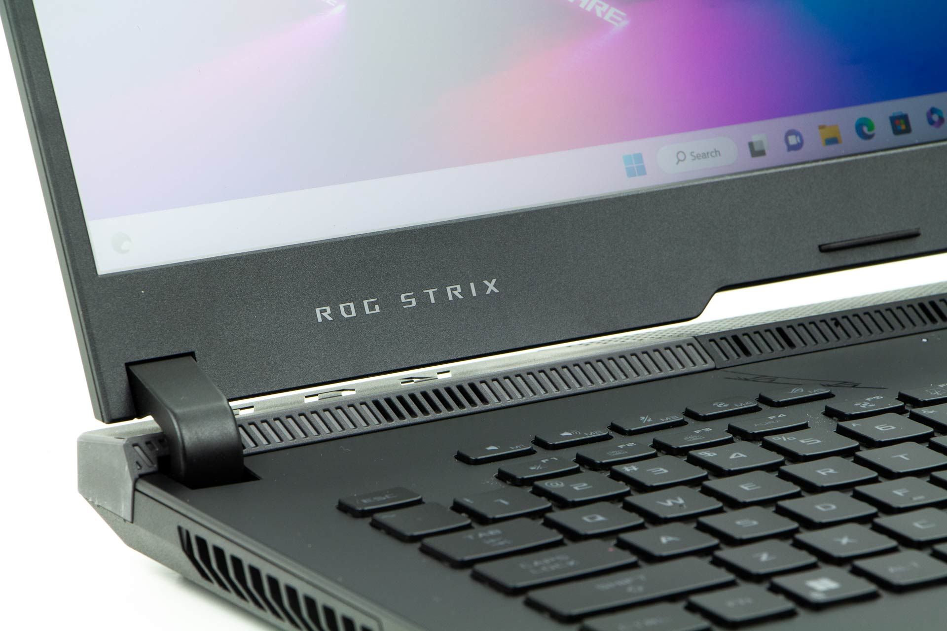 ASUS ROG Strix SCAR 17 G733P - logo serii