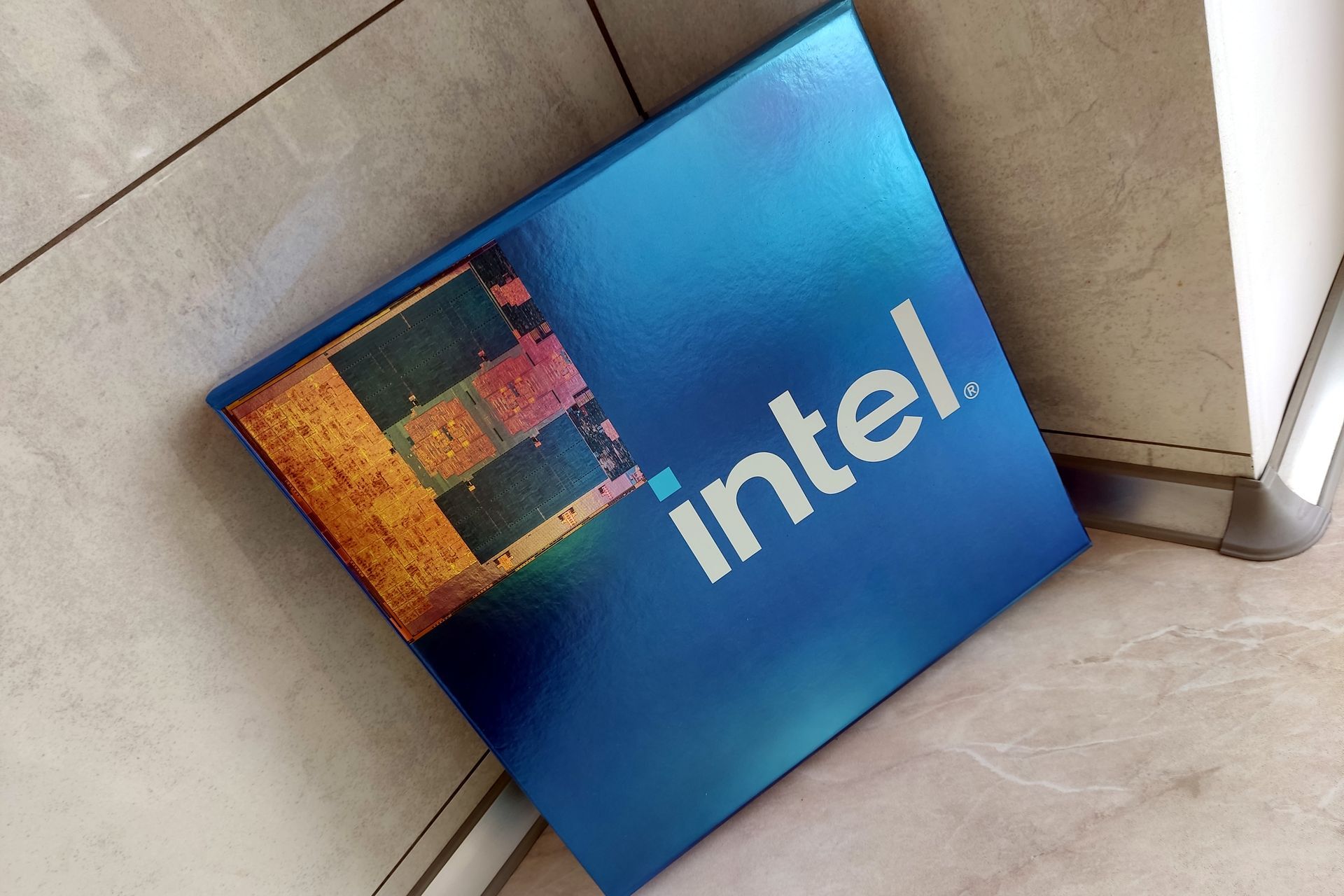Intel Core i9-13900K i Core i5-13600K - procesory do testów