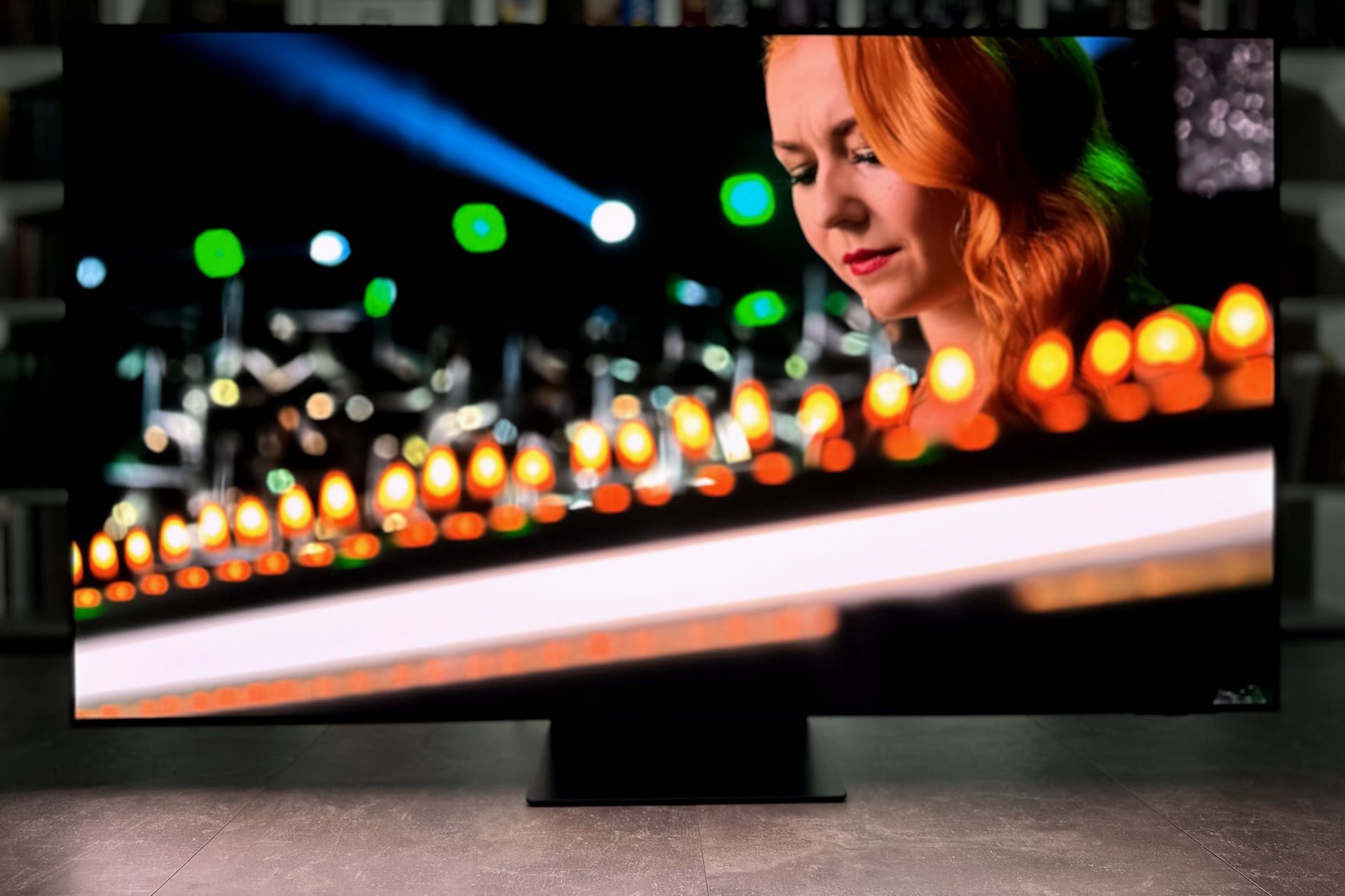 Samsung OLED S95D - tonacja luckiej skóry