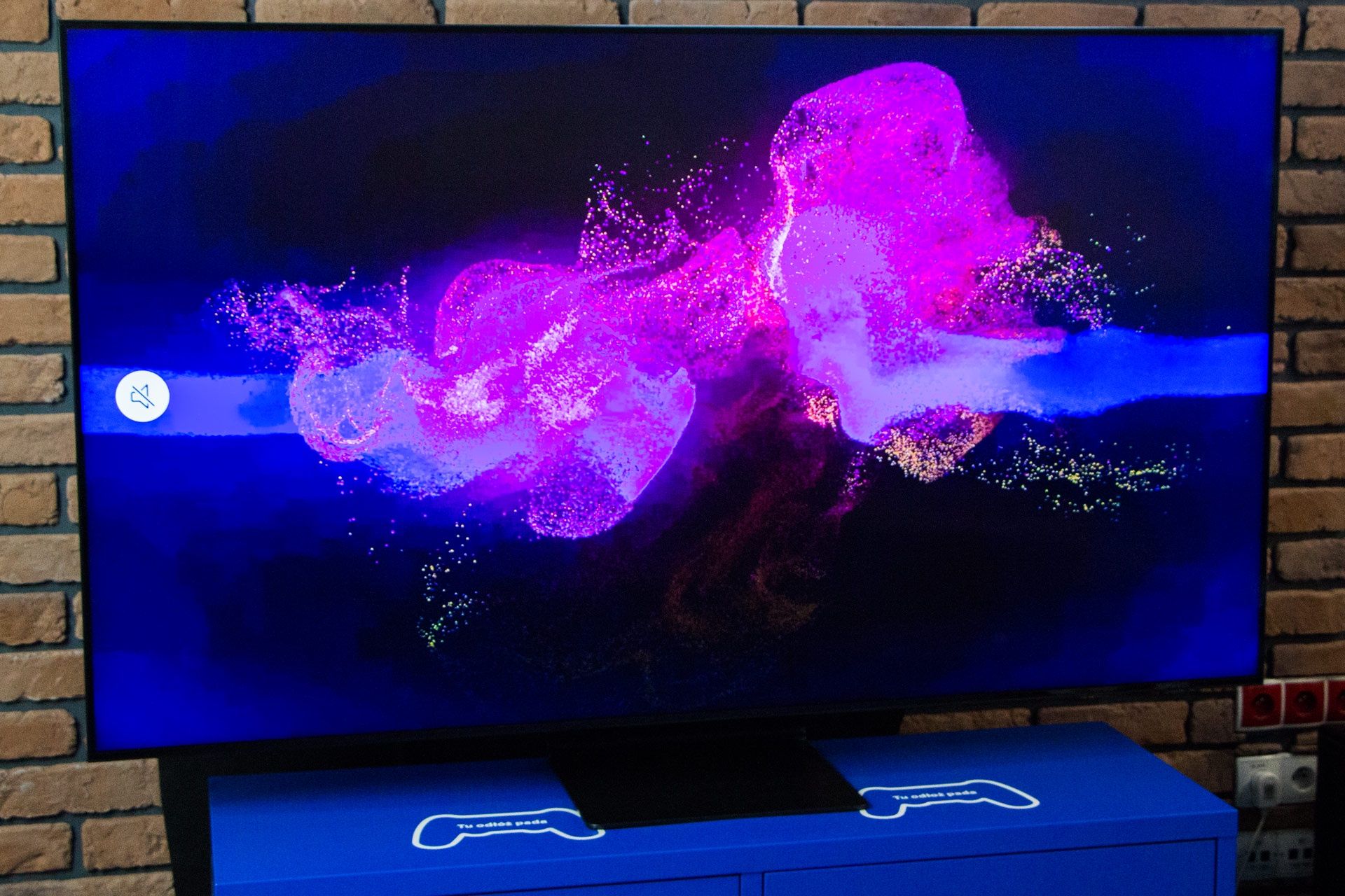 Samsung Q800T - bogactwo kolorów i świetny kontrast