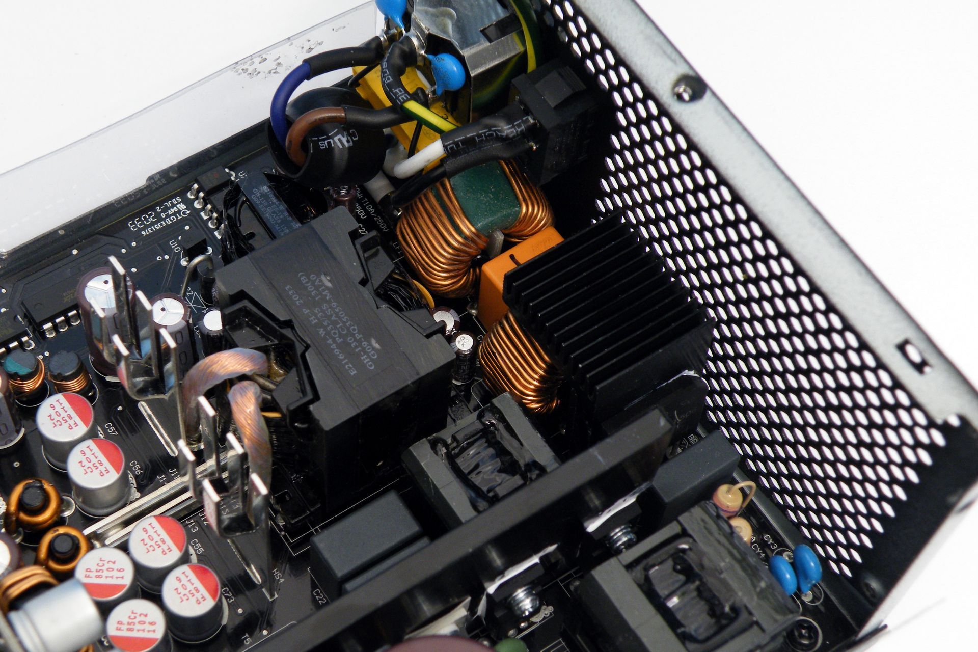 MSI MPG A750GF - strona pierwotna