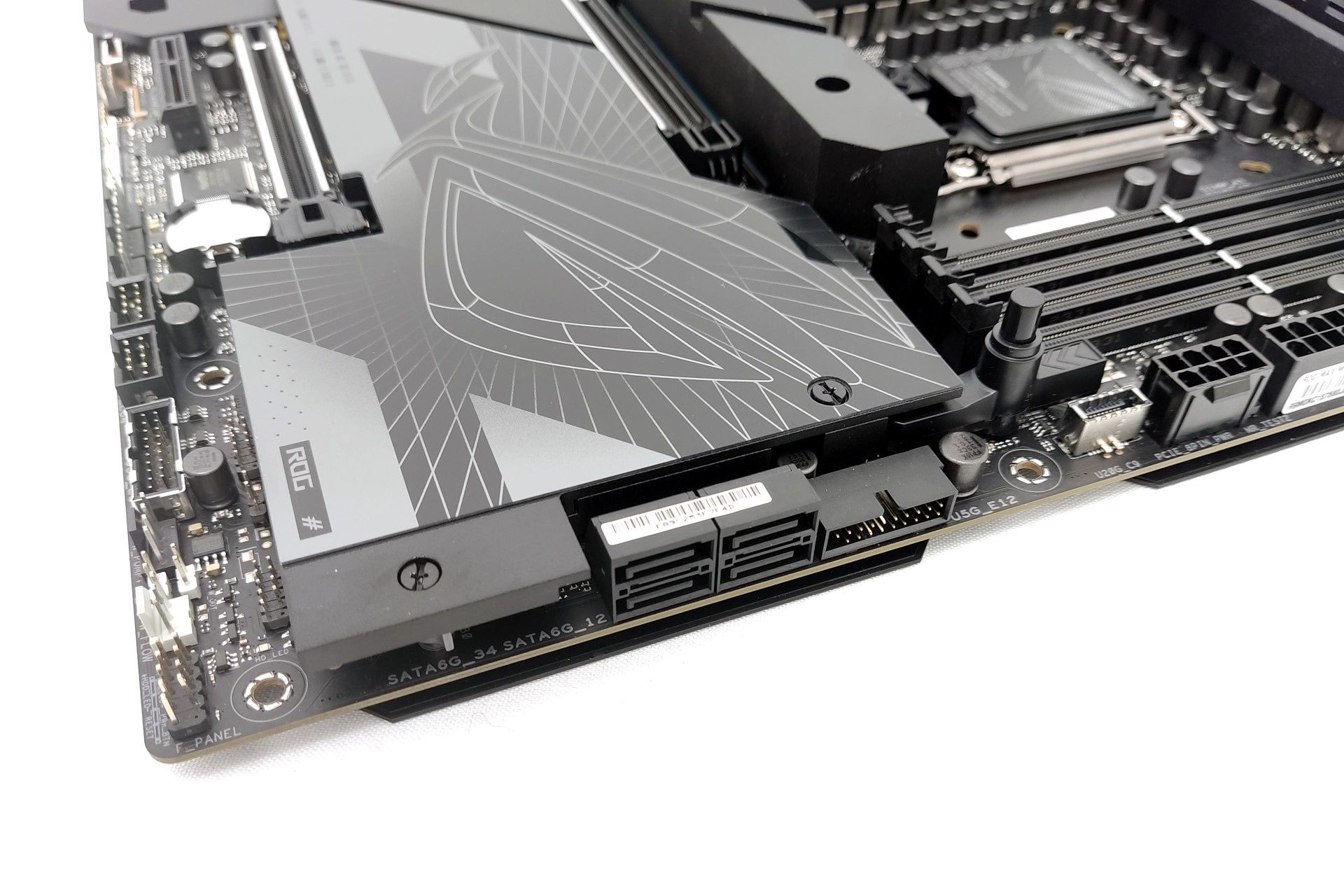ASUS ROG Maximus Z790 Dark Hero