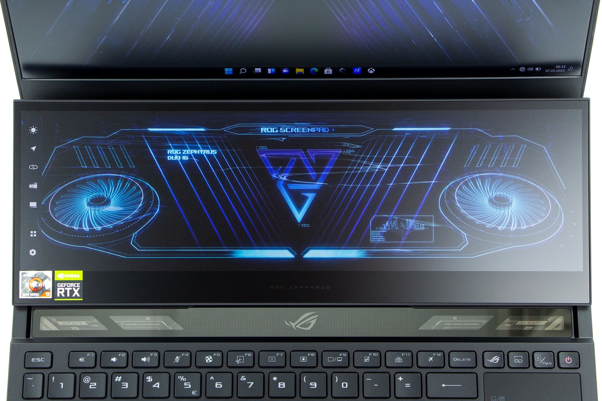 ASUS ROG Zephyrus Duo 16 - drugi ekran (dotykowy)