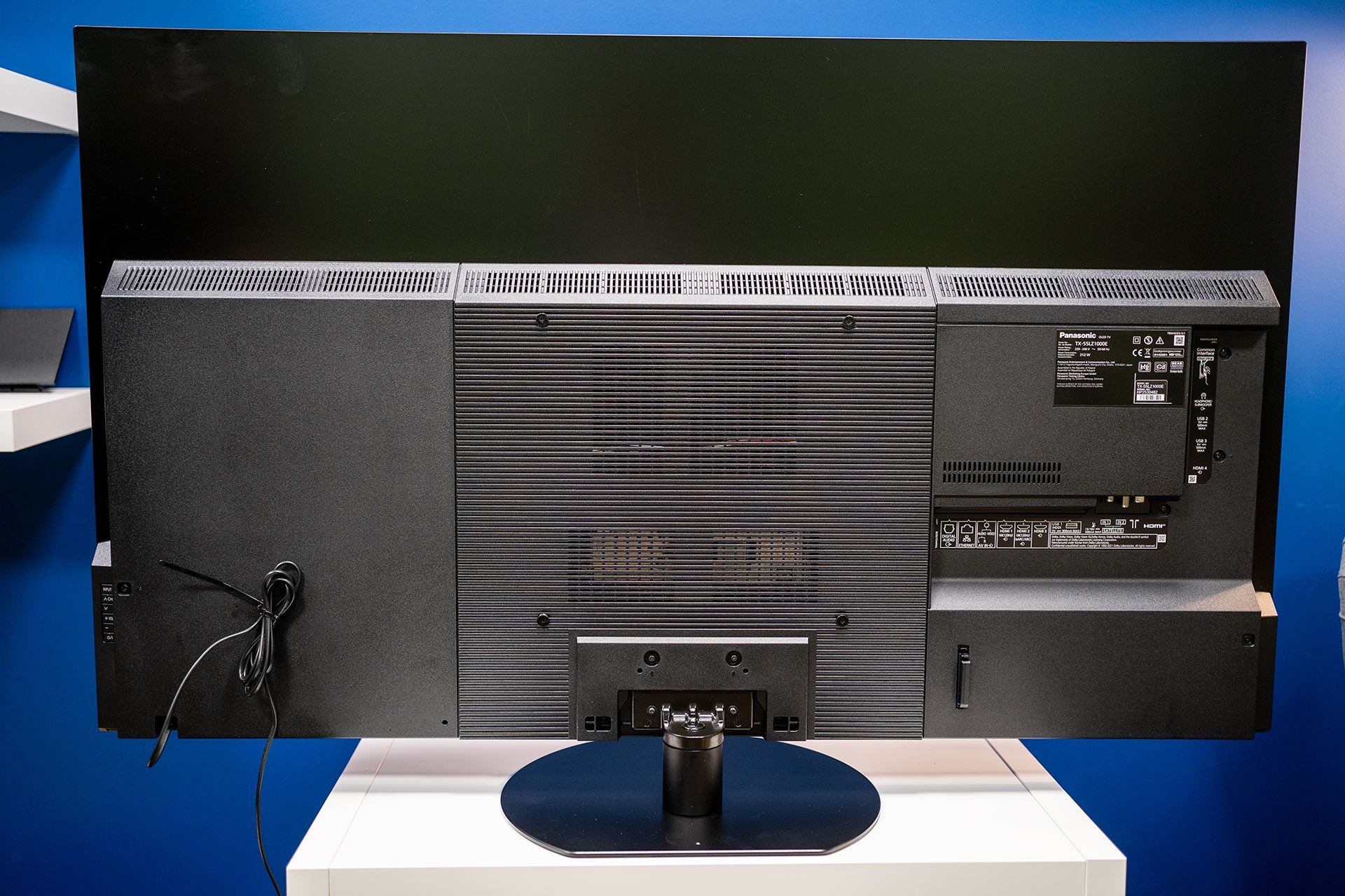 Panasonic TX-55LZ1000E - z tyłu