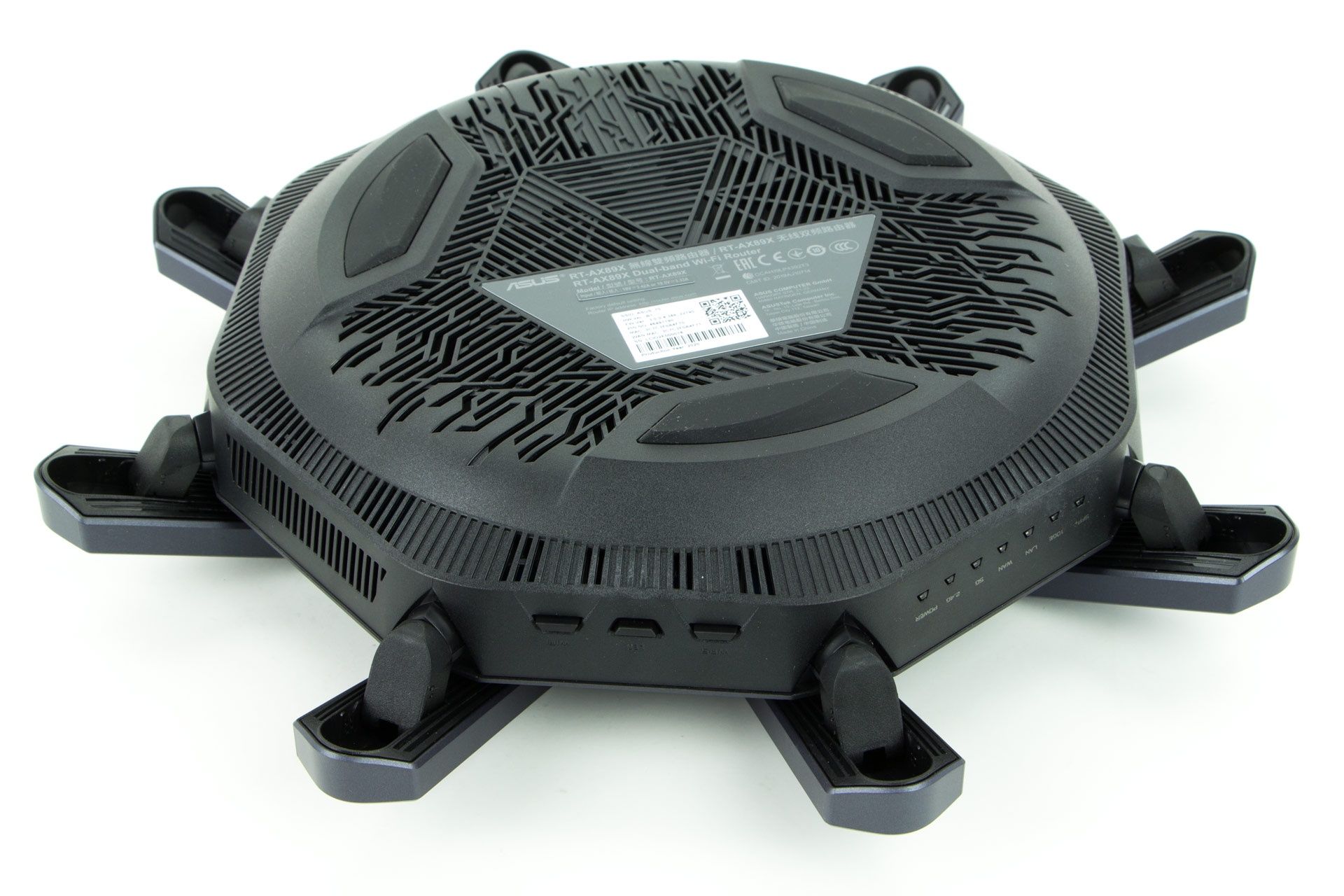 ASUS RT-AX89X - od spodu