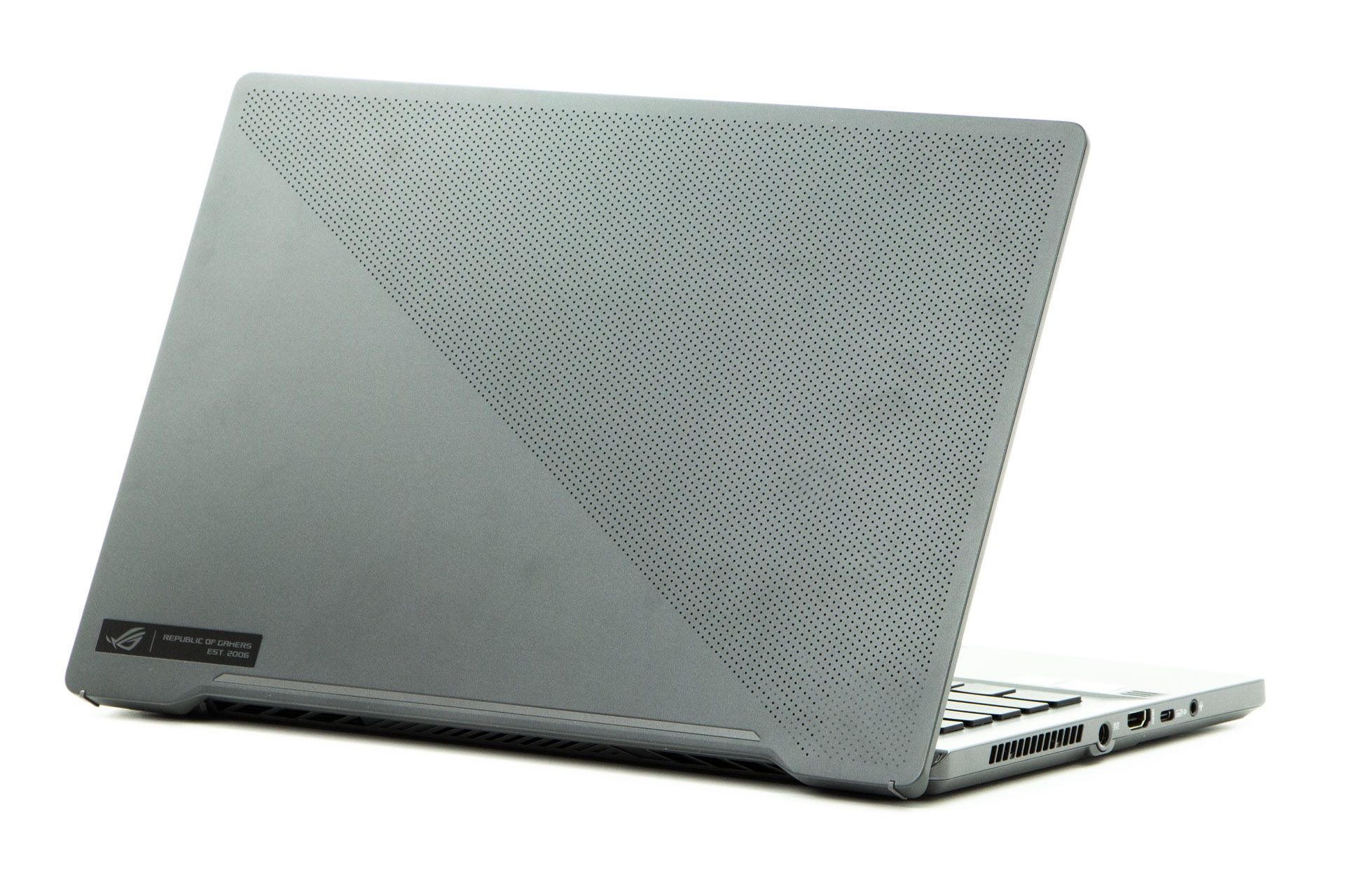 ASUS ROG Zephyrus G14 GA401IV - z tyłu