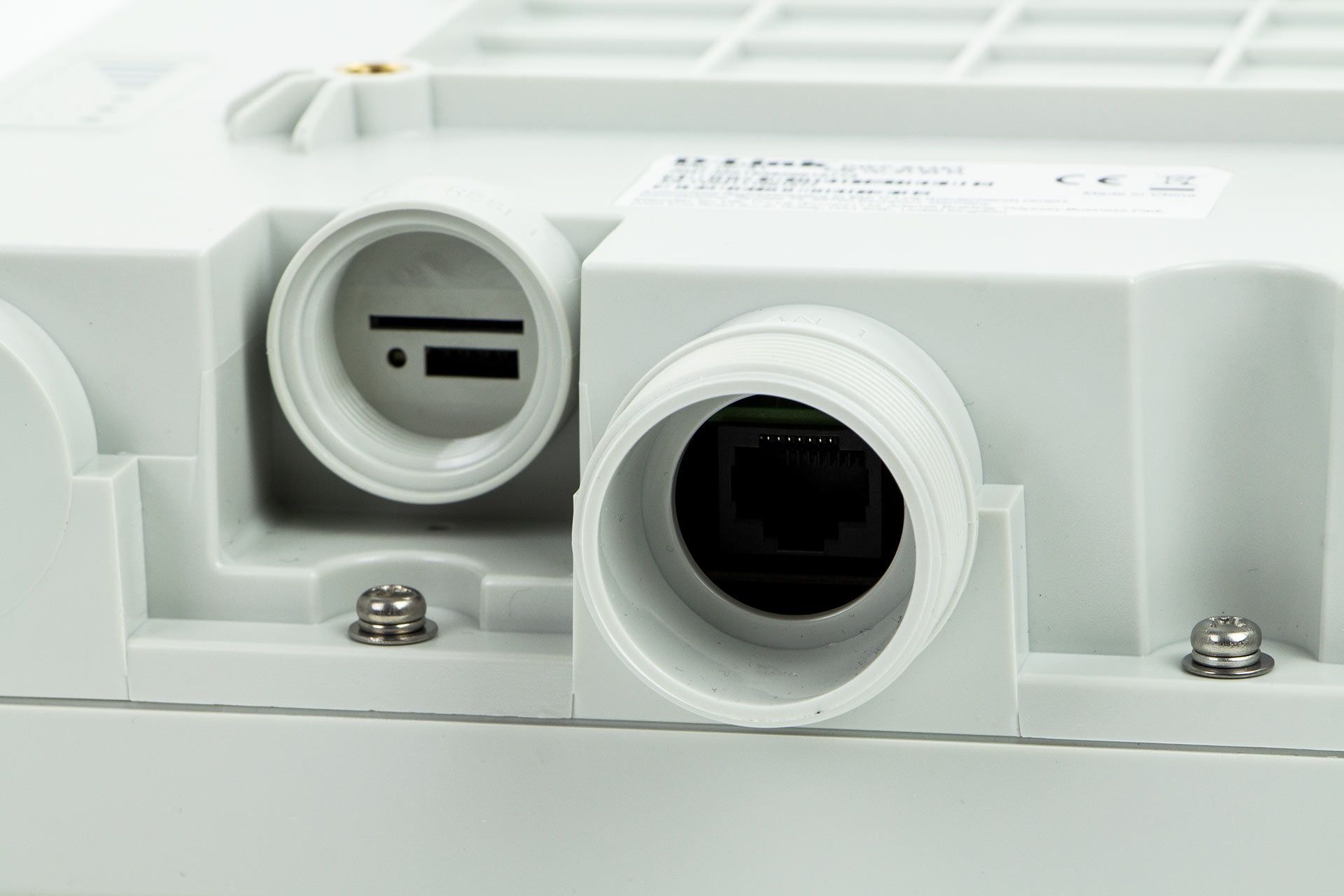 D-Link DWP-812KT - dwie dziurki