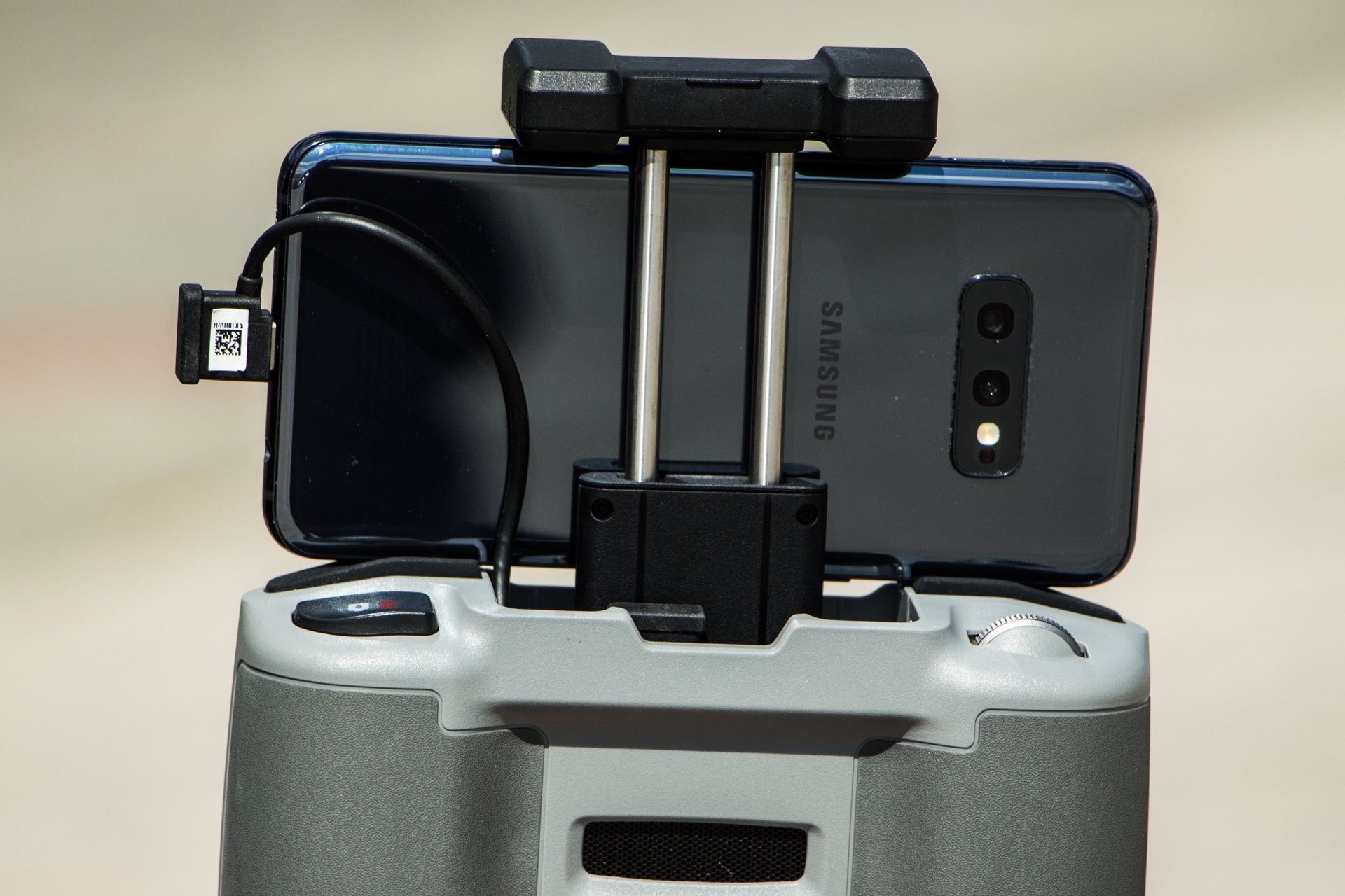 Dji Mavic Air 2 - widok od tyłu aparatury