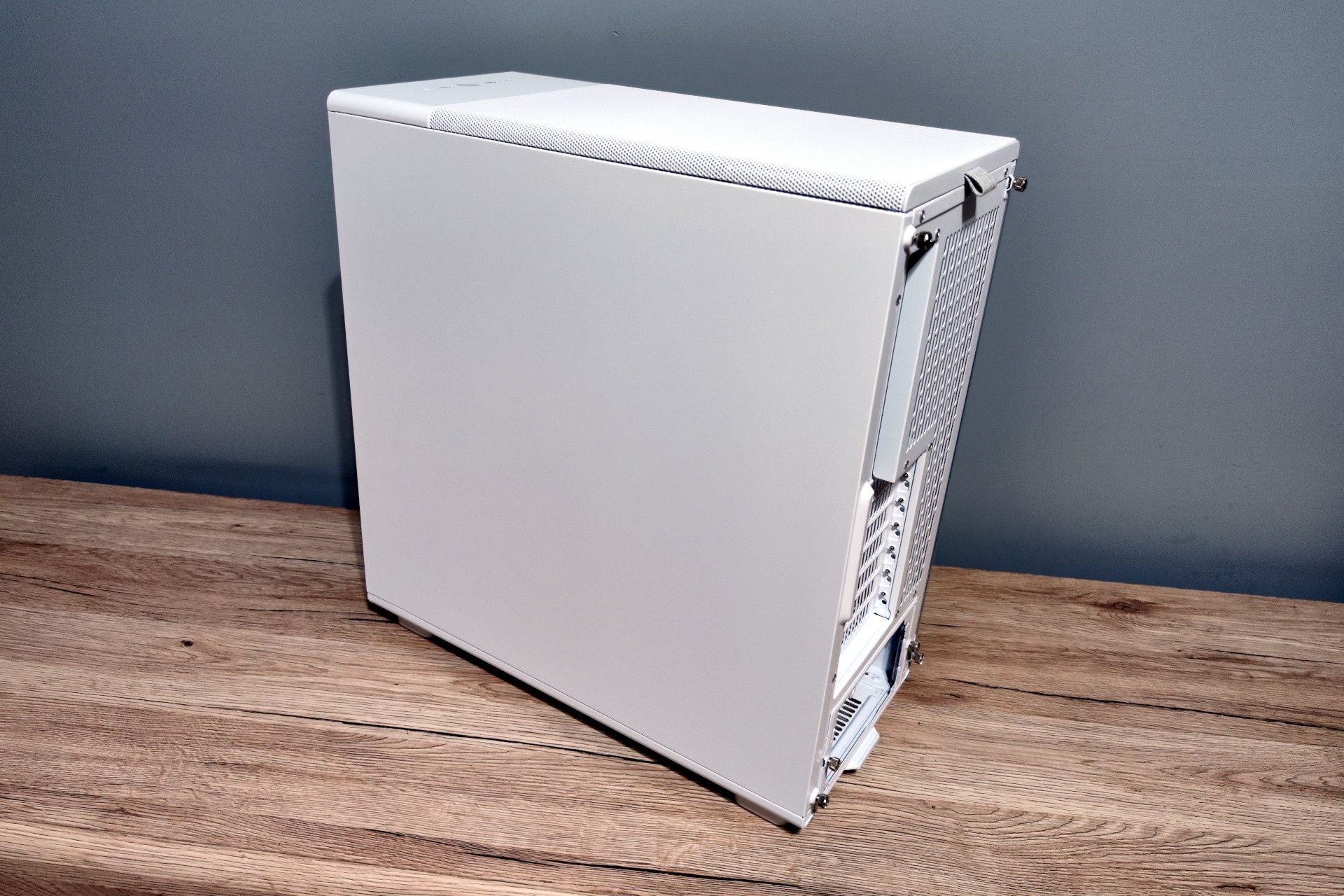 Fractal Epoch White TG RGB Clear Tint