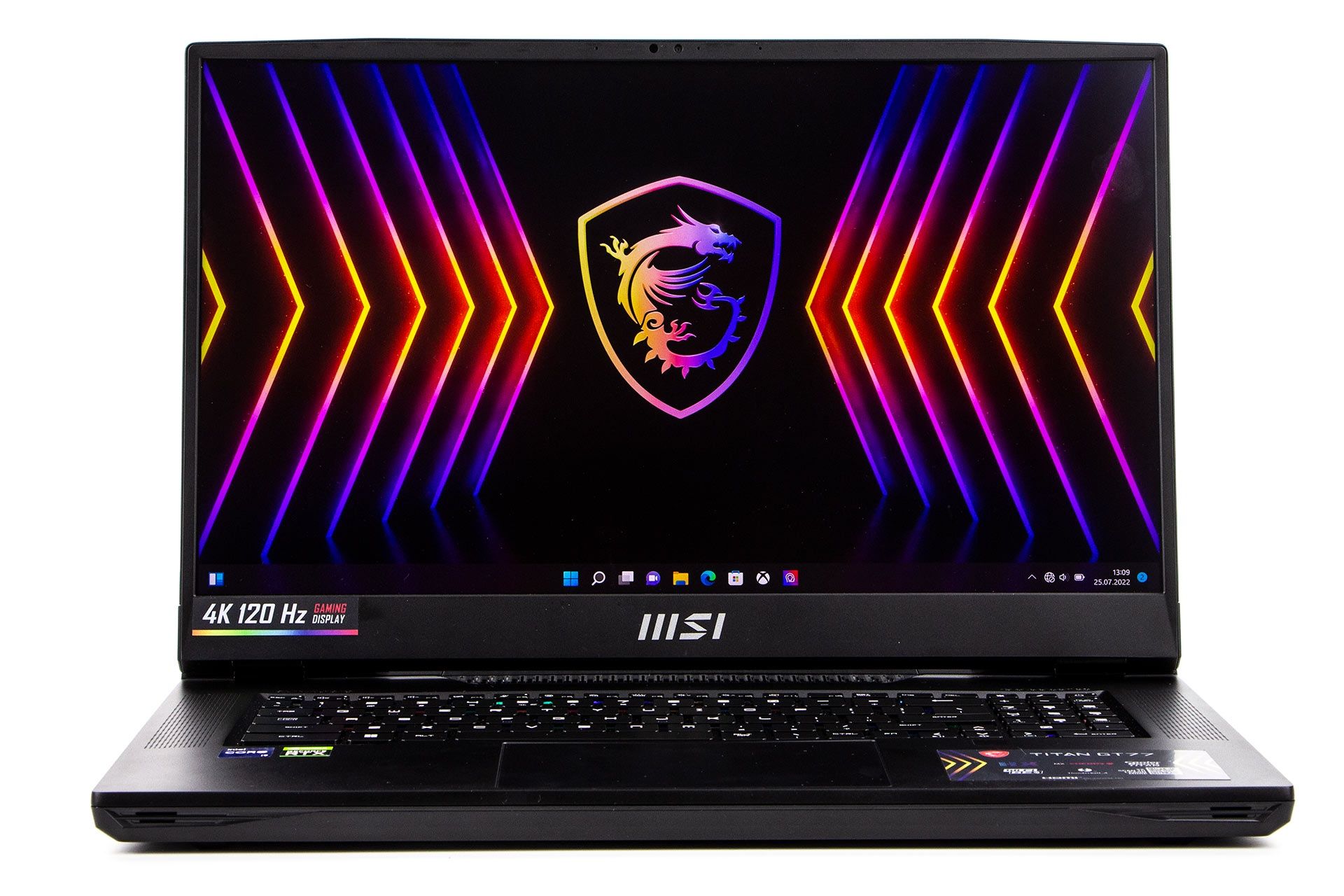 MSI Titan GT77 - panel ips 4K 120 Hz
