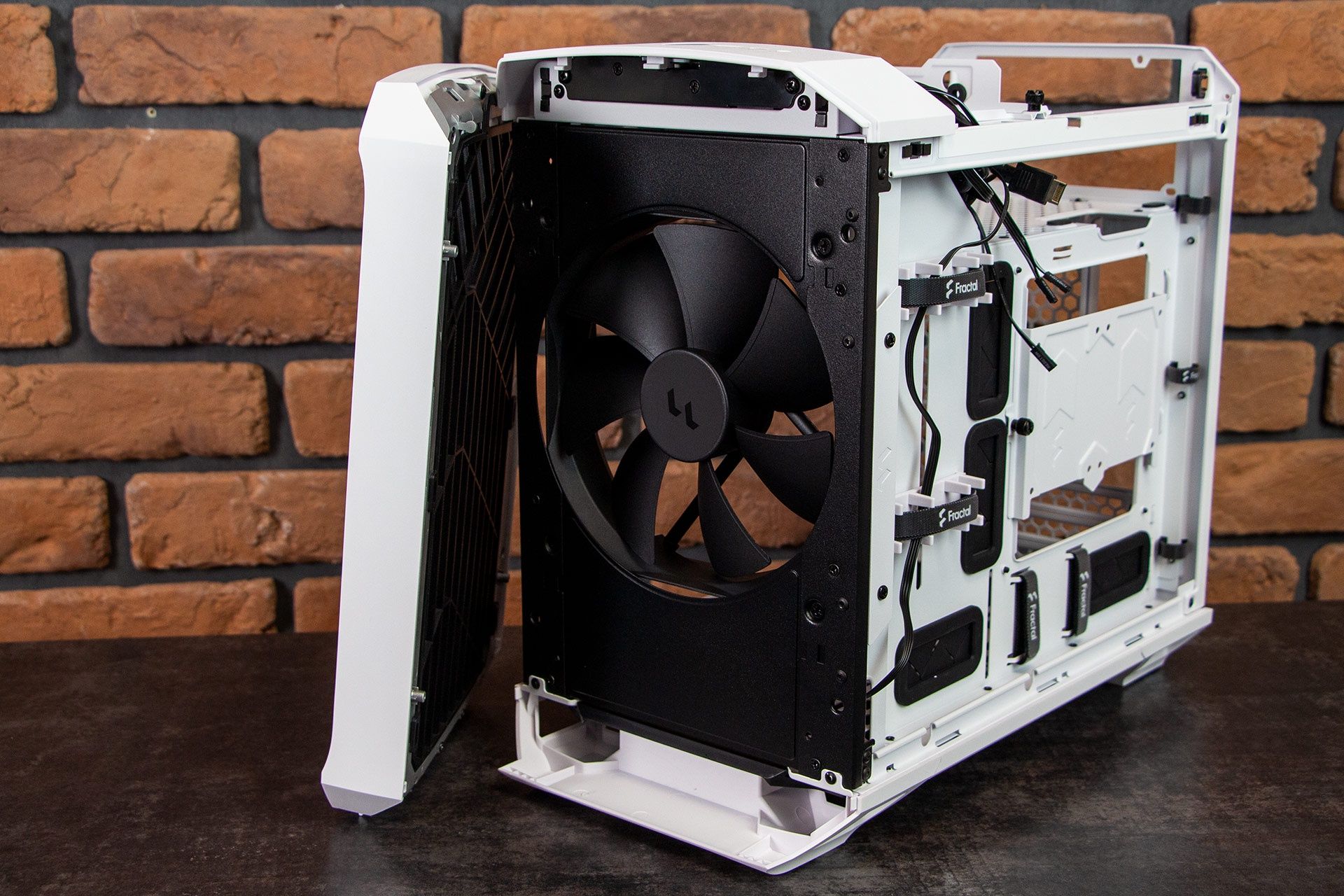 Fractal Design Torrent Nano TG White