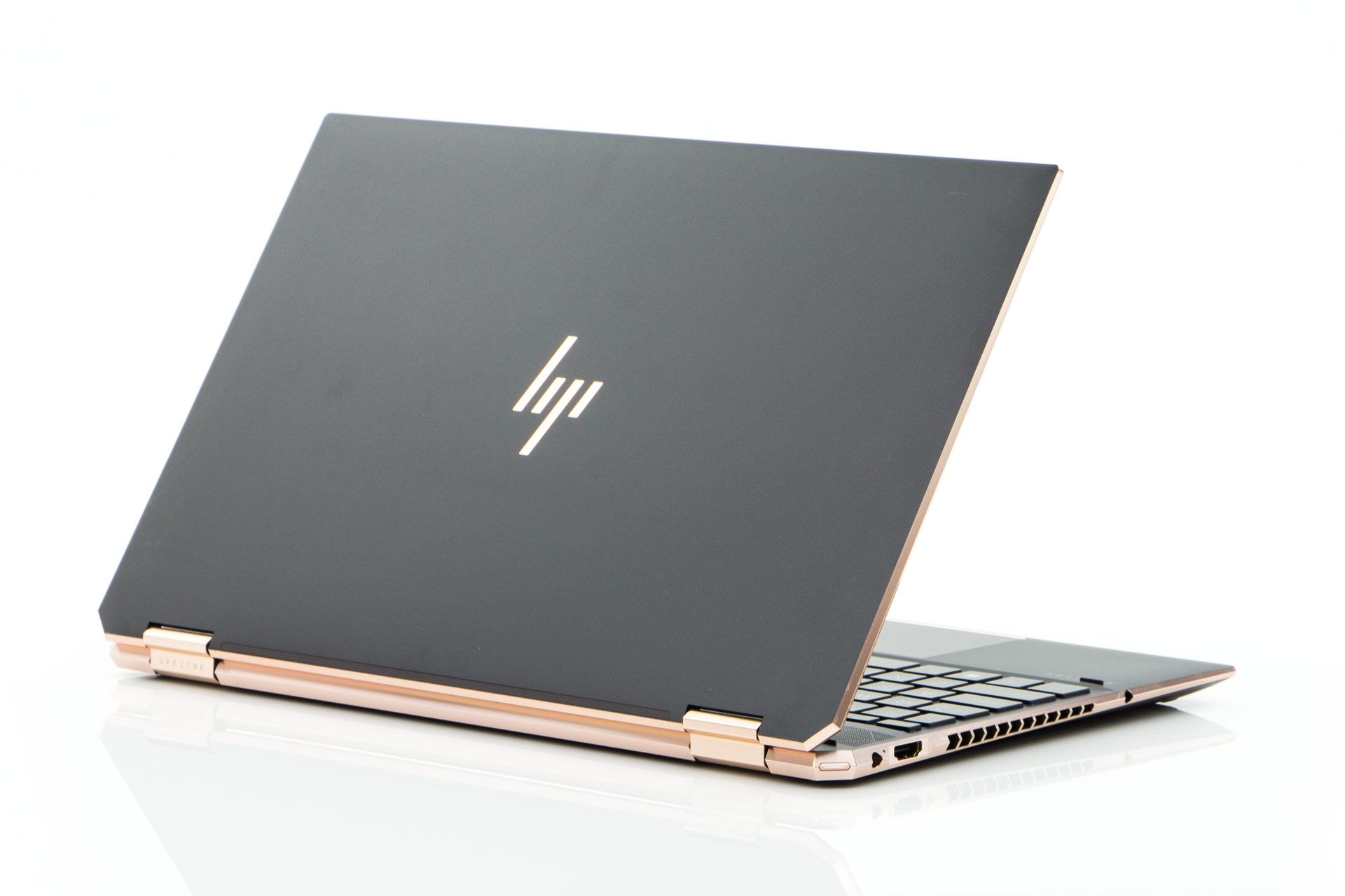 HP Spectre x360 15 - tył profil