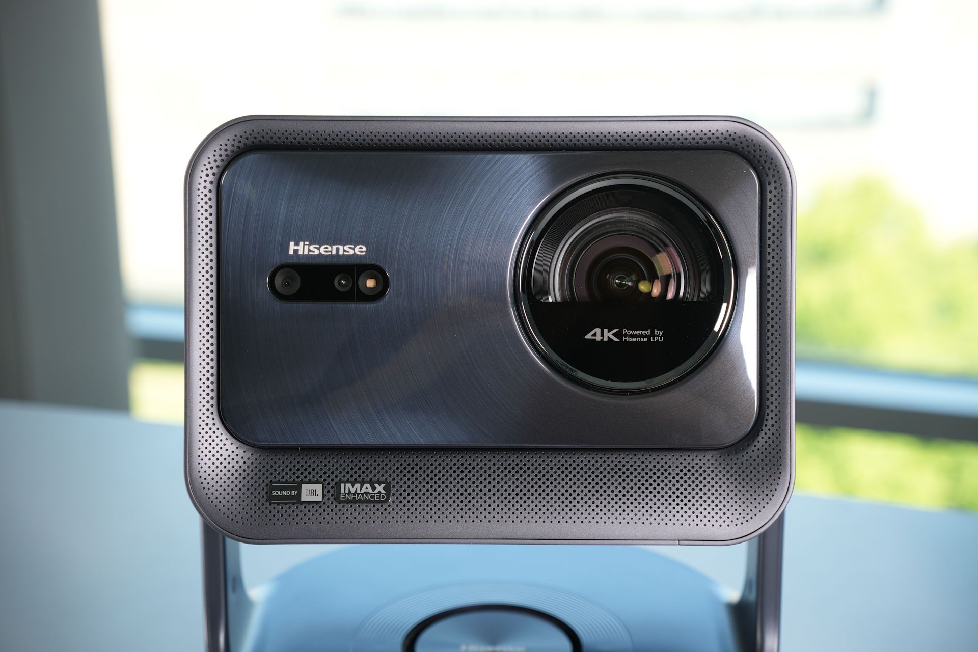 Hisense C2 Ultra - od przodu