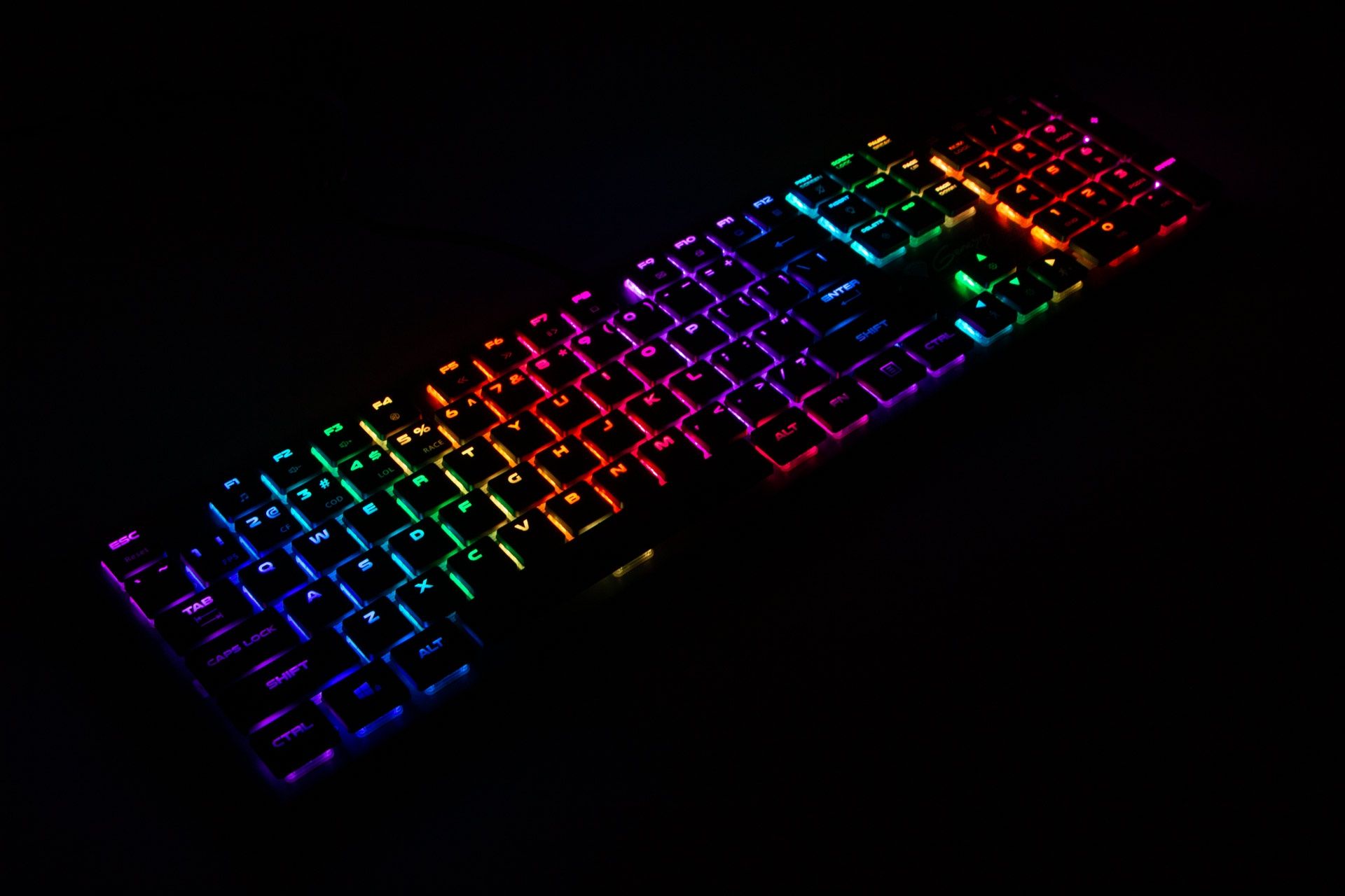 Genesis Thor 420 RGB podświketlenie z efektem PRISMO