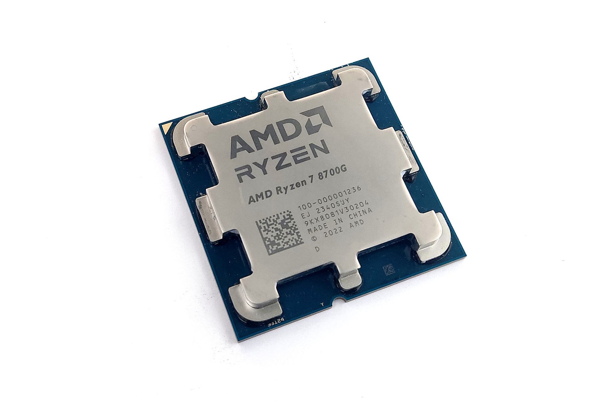 AMD Ryzen 7 8700G