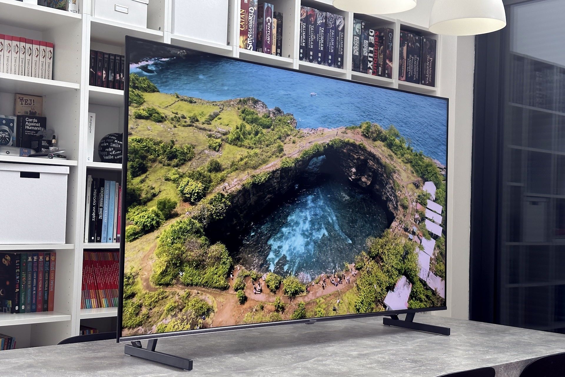 Hisense ULED 65U6KQ - kolory
