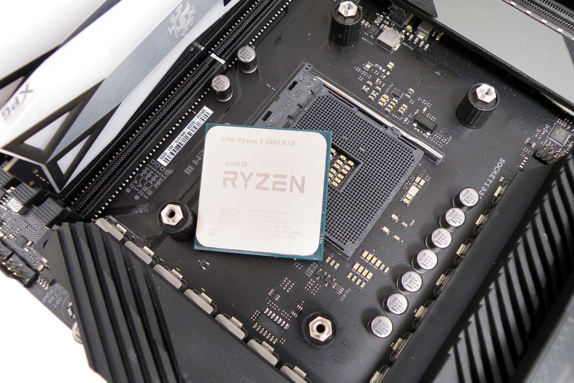 AMD Ryzen 7 5800X3D