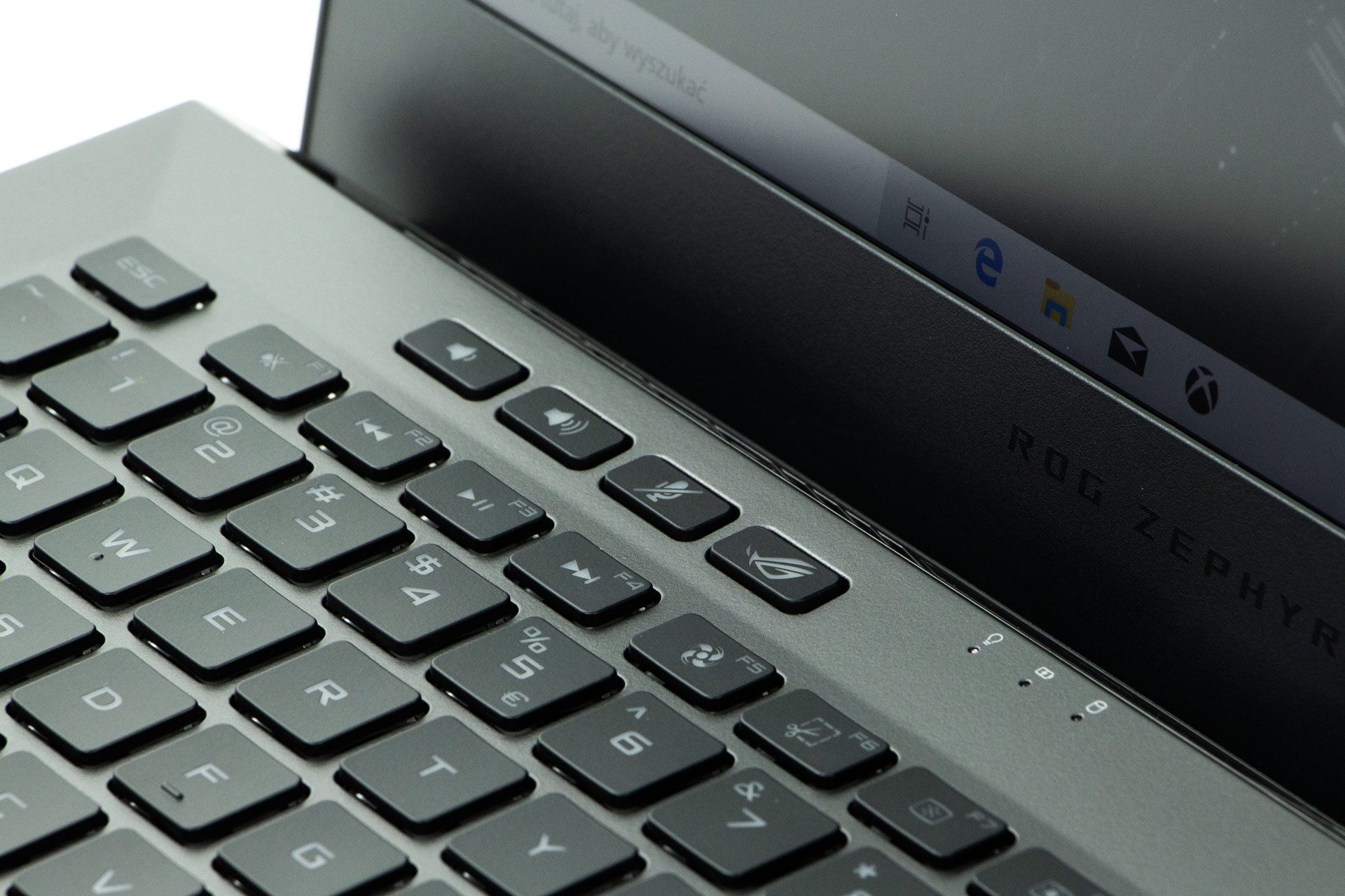 ASUS ROG Zephyrus G14 GA401IV - dodatkowe klawisze