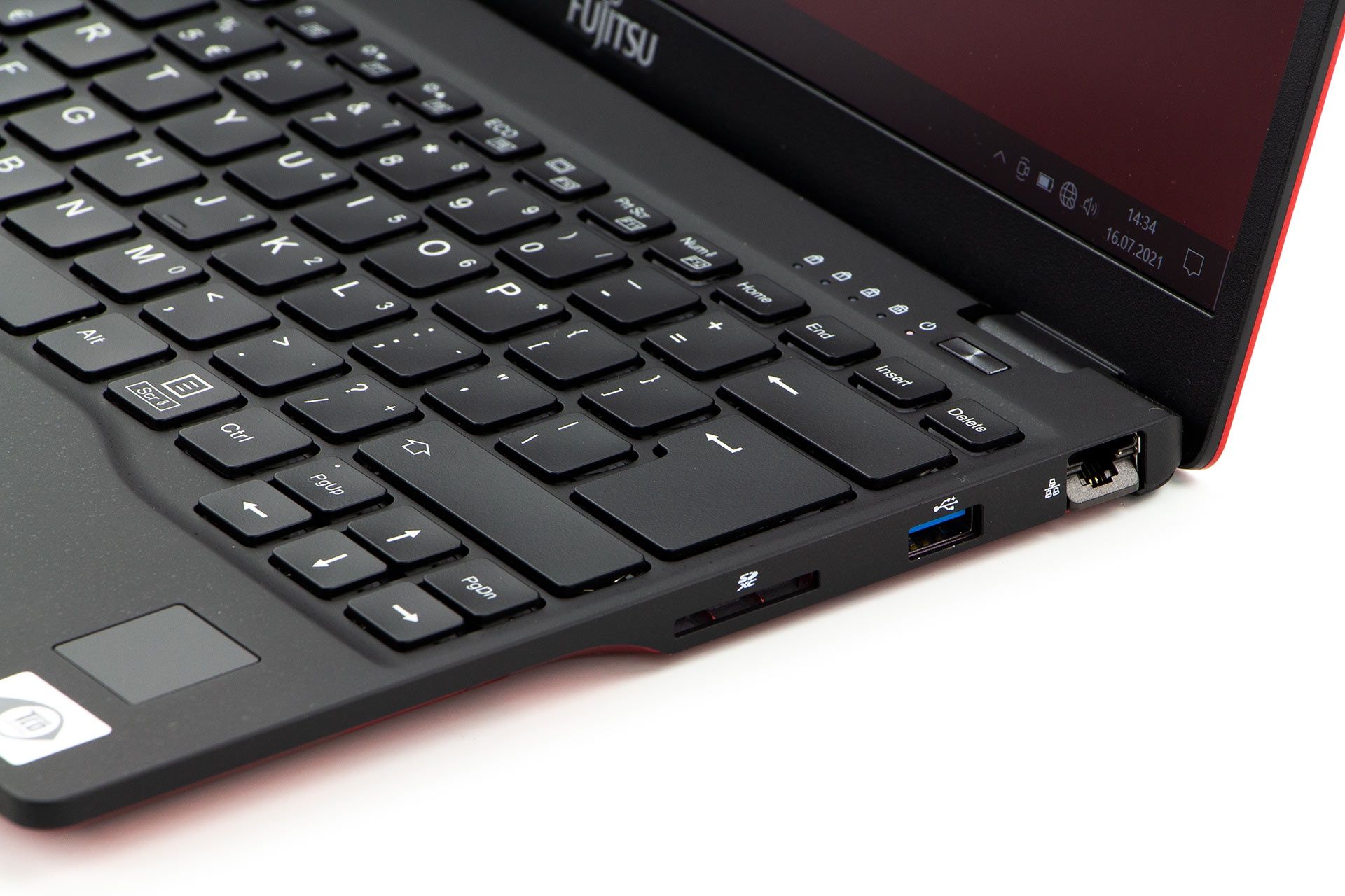 Fujitsu Lifebook U9311 - z prawej