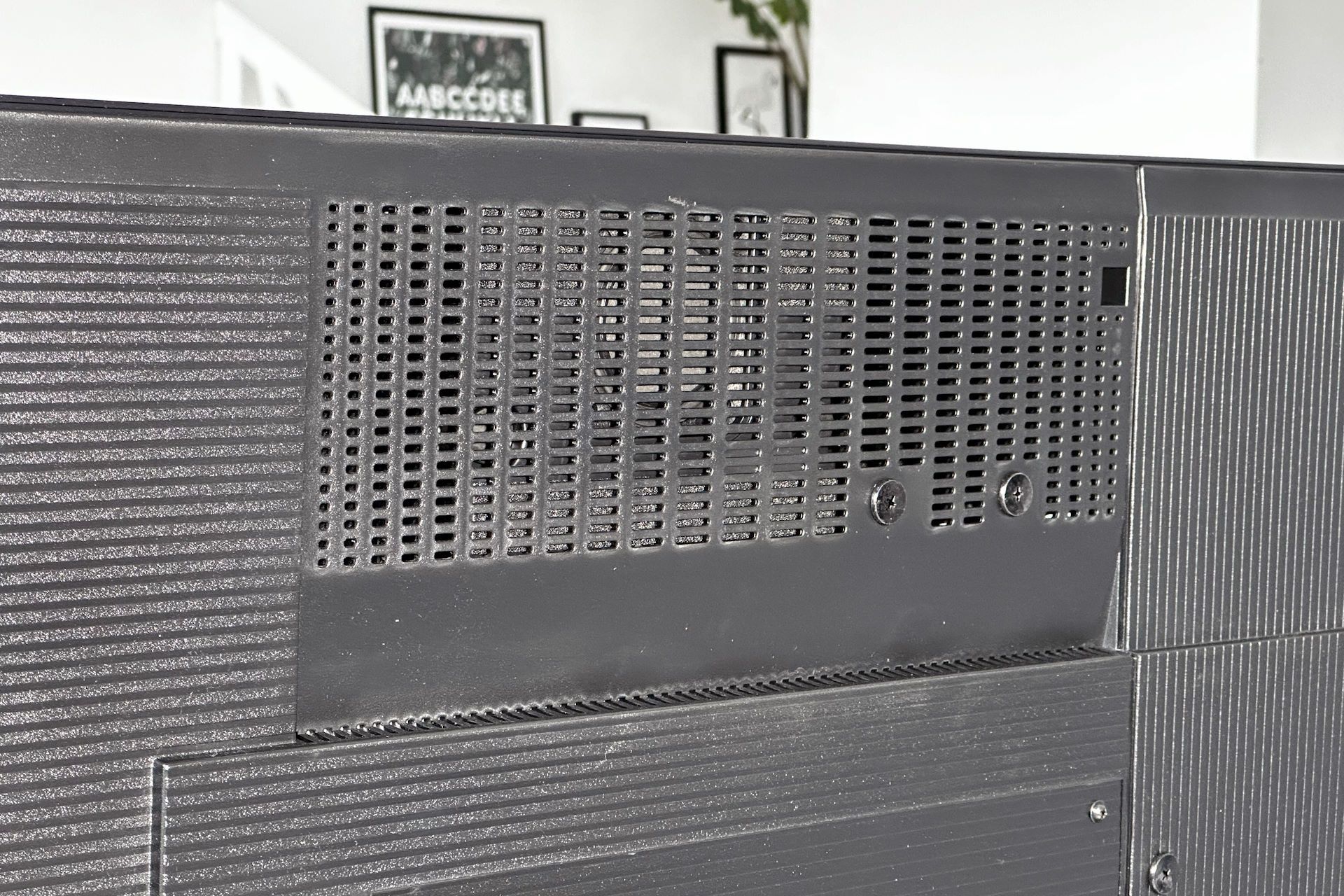 Hisense ULEX X 65UXKQ - głośniki Atmos