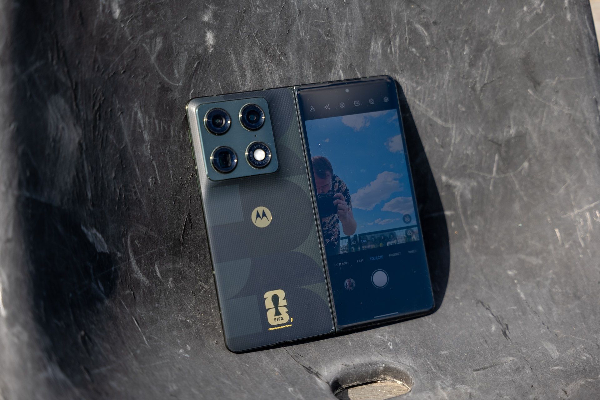 Motorola razr fold - aparaty