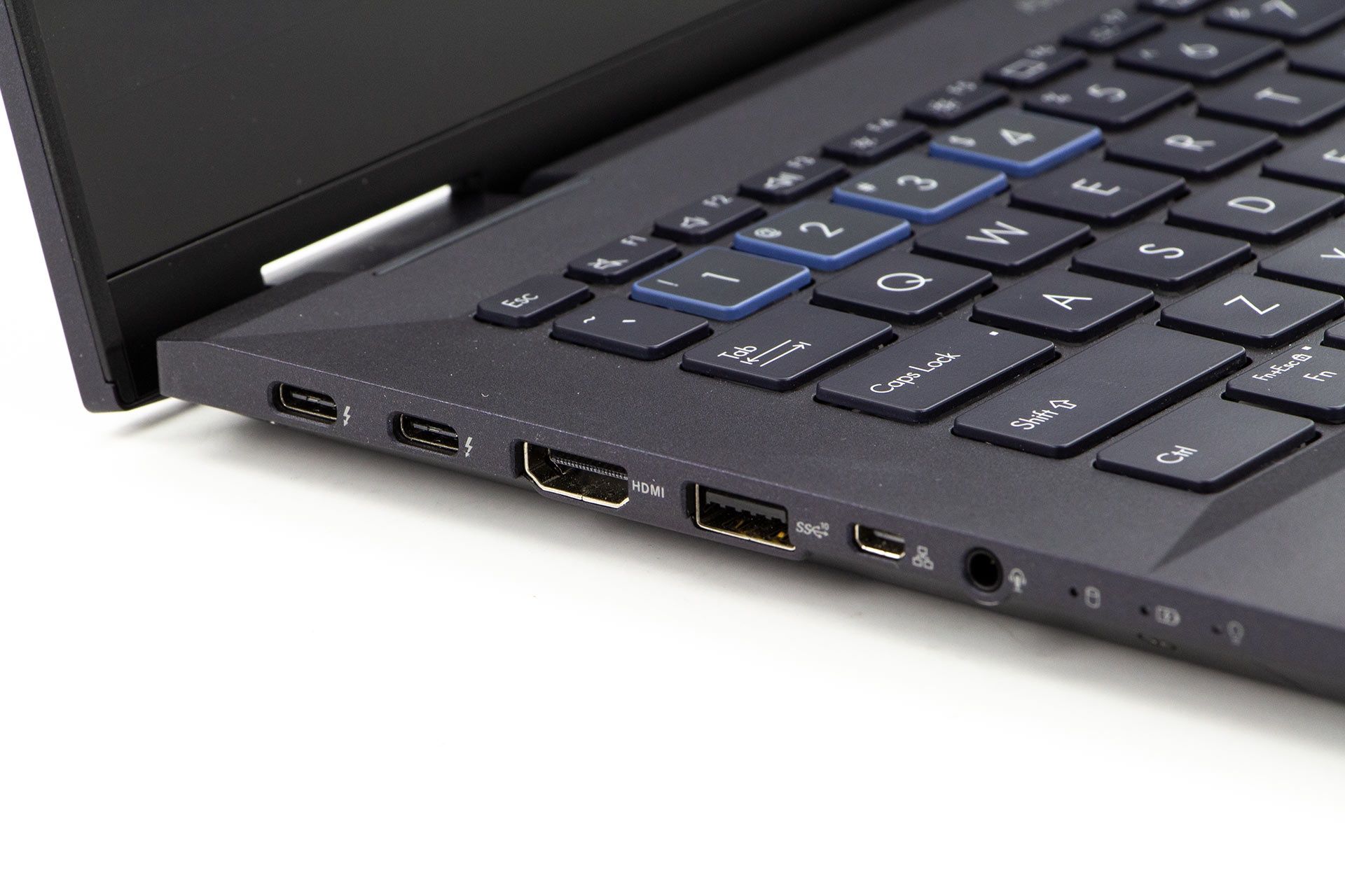 ASUS ExpertBook B7 Flip - złacza z lewej