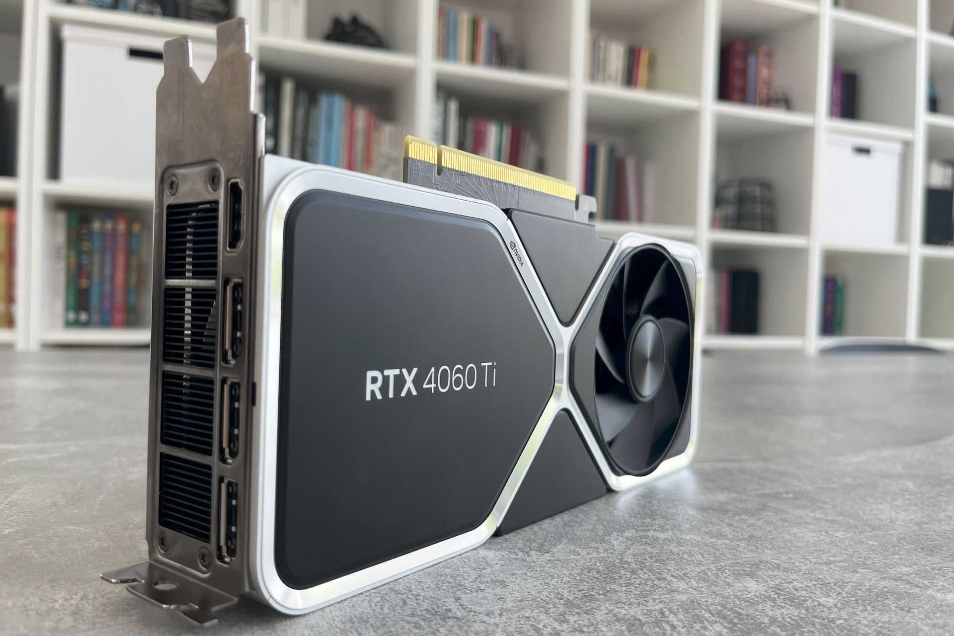 NVIDIA GeForce RTX 4060 Ti 8 GB Founders Edition - w pudełku