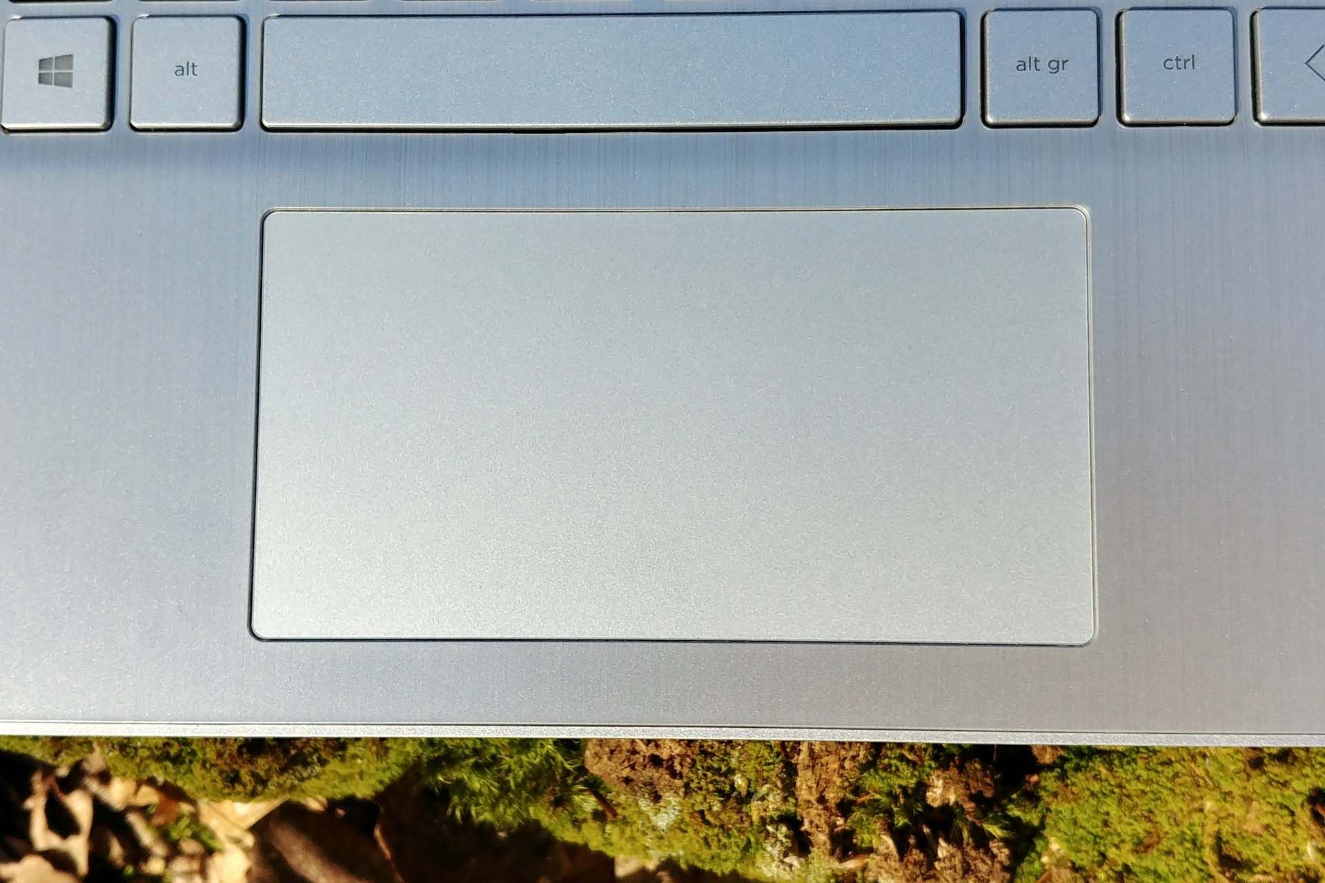 HP 15s touchpad