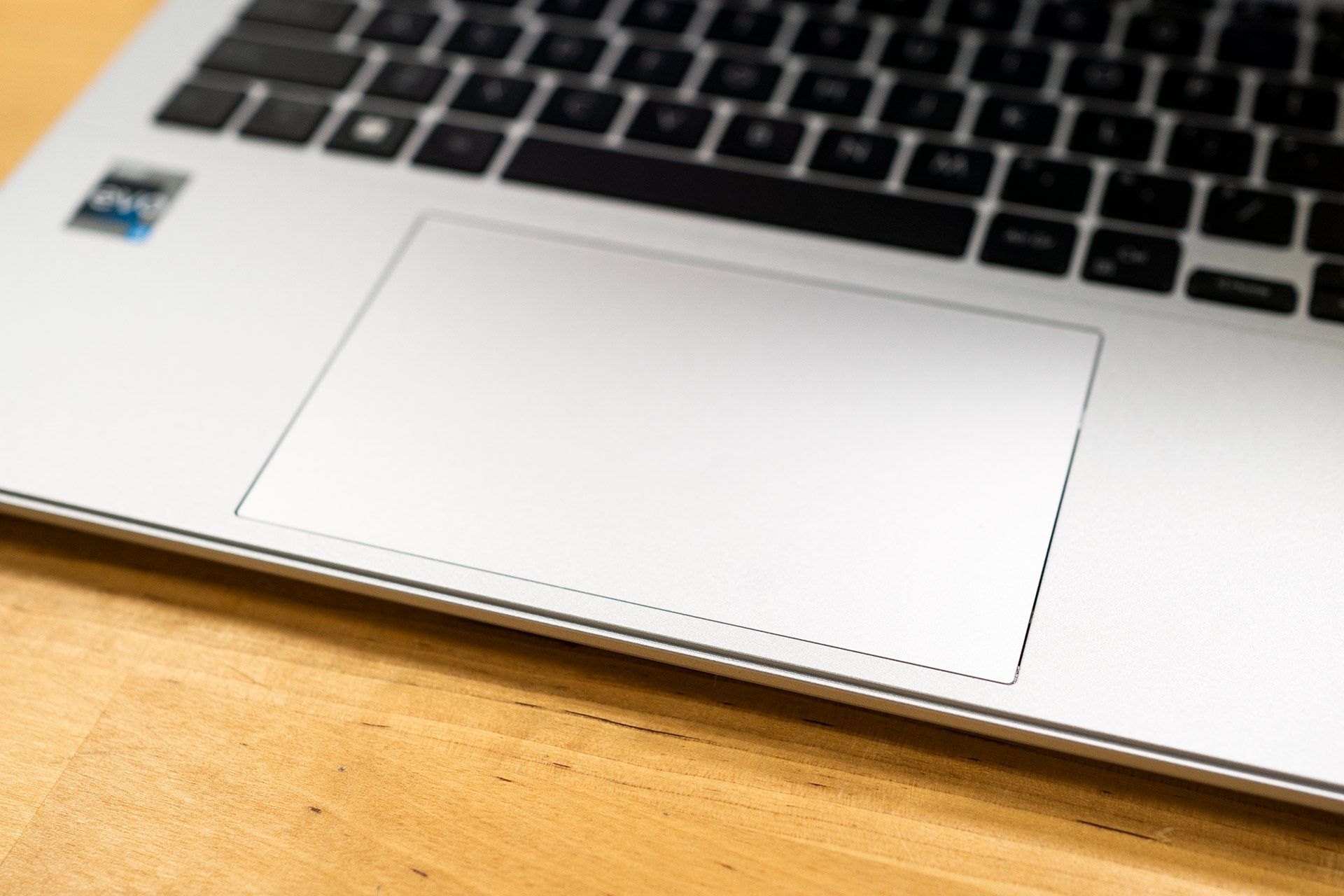 ASUS Vivobook S15 OLED K5504V - touchpad