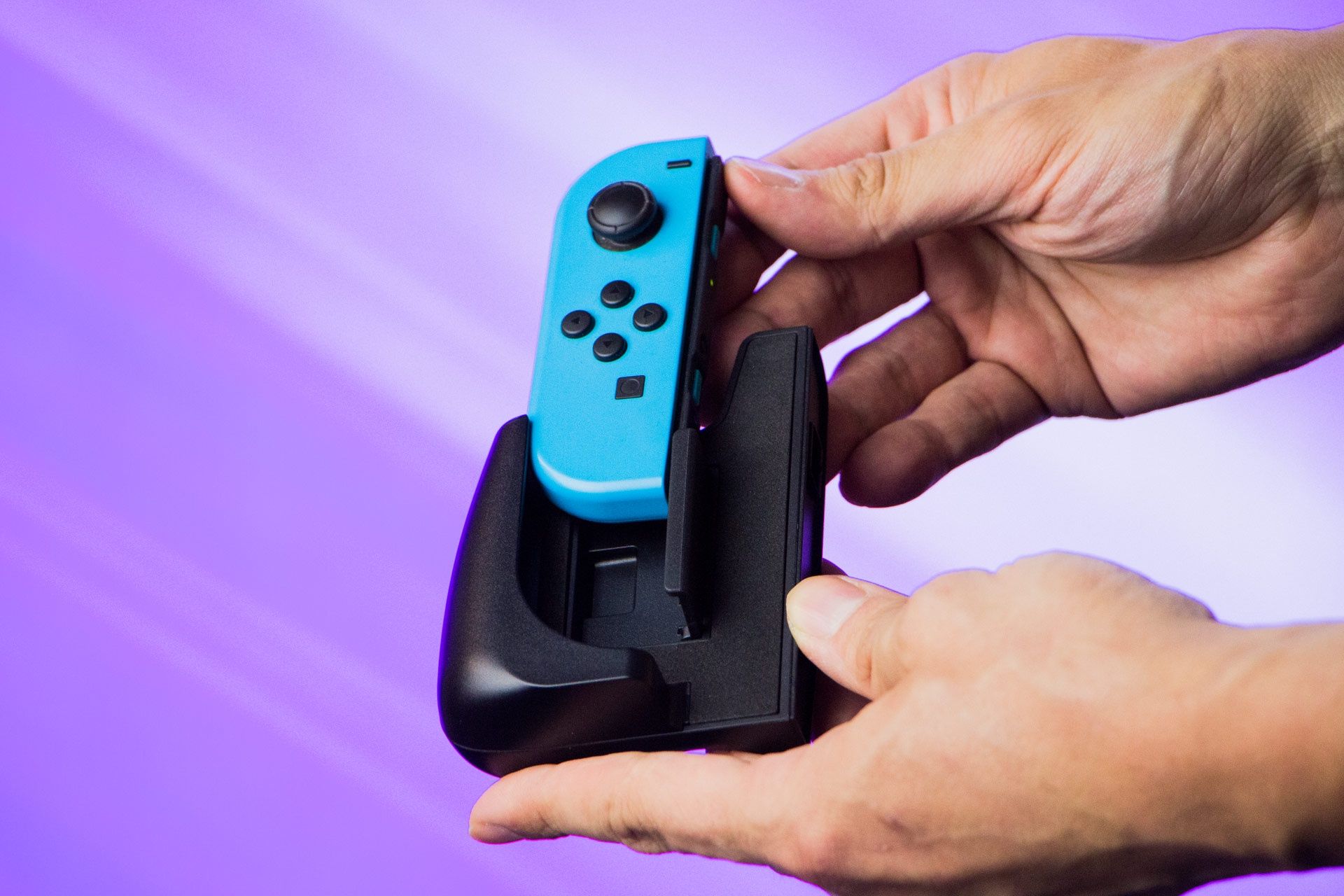 HyperX ChargePlay Clutch - Joy-Con w prowadnicy
