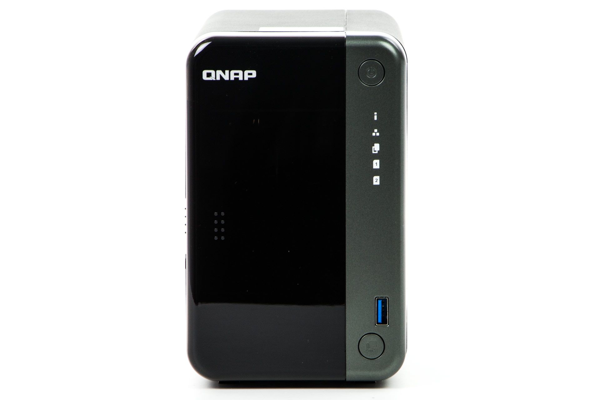 QNAP TS-253D - widok od przodu
