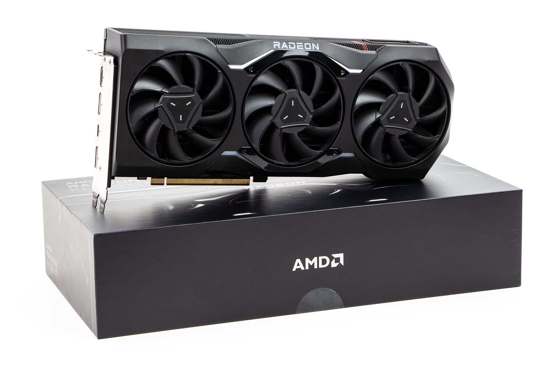 AMD Radeon RX 7900 XTX - na pudełku